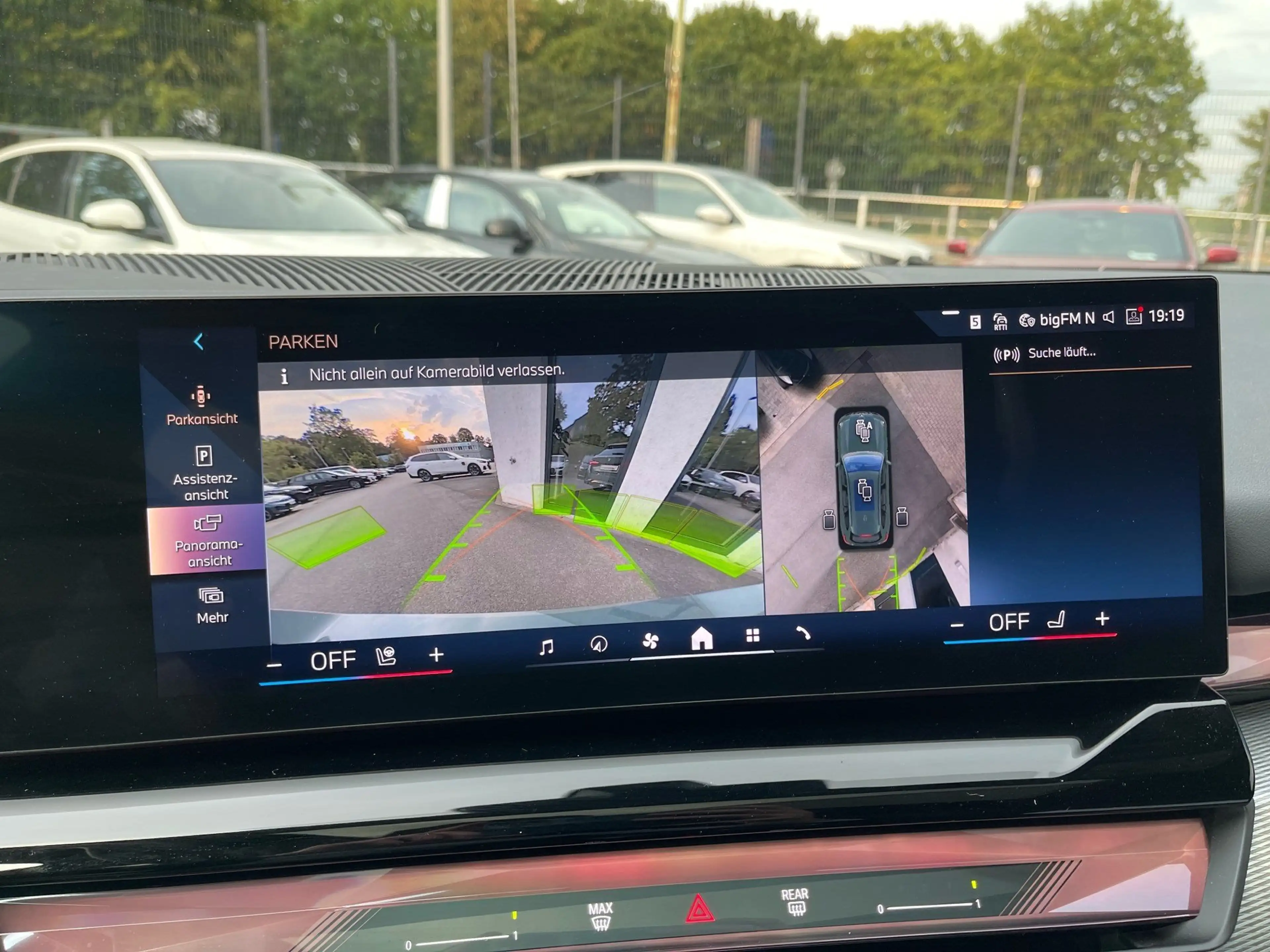 BMW 550 e xDrive Tour. M Sport || AHK Pano Autobahnass — photo 11