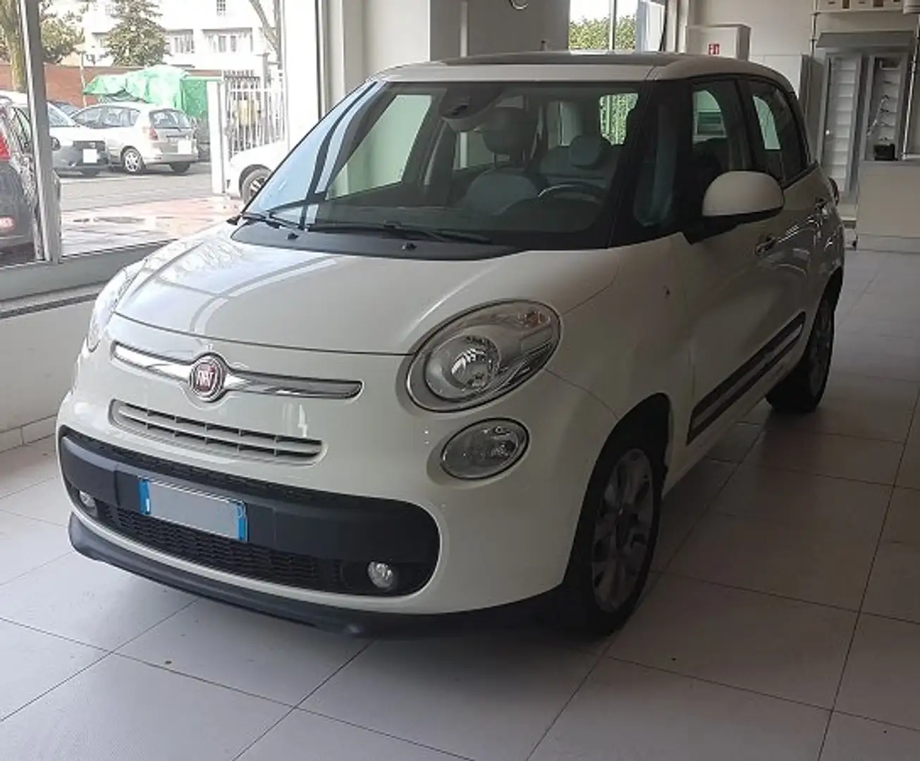 Fiat 500L 500L 1.3 mjt Lounge 85cv cambio autom. DUALOGIC Wit - 1