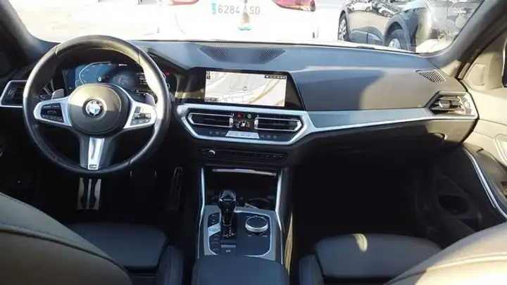 BMW Serie 3 330e xDrive Touring (2021) 2021, foto 8