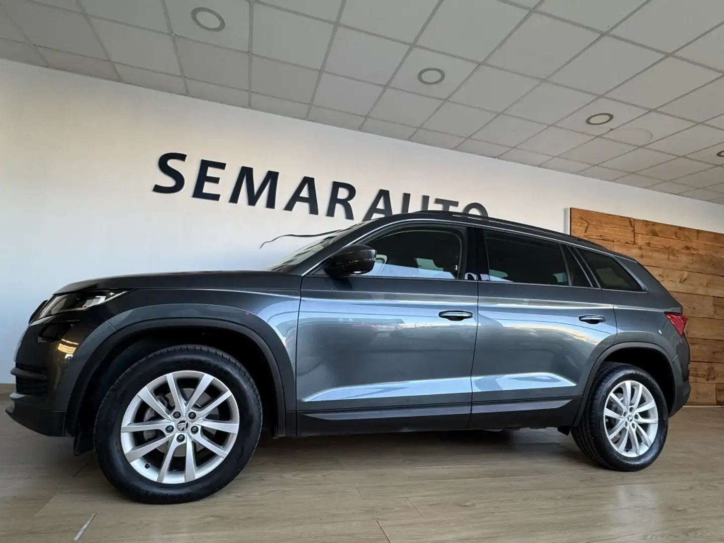 Skoda Kodiaq 2.0TDI AB tech Ambition 4x2 DSG 110kW Gris - 1