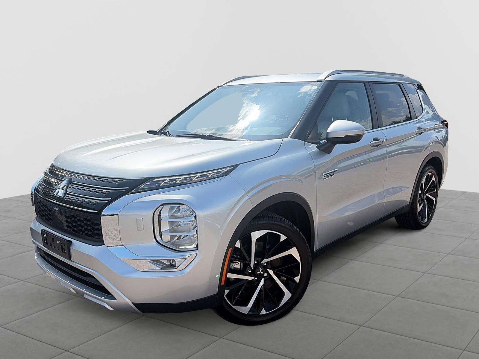 Silver 2025 Mitsubishi Outlander Hybrid Plug-in   1-Speed Automatic