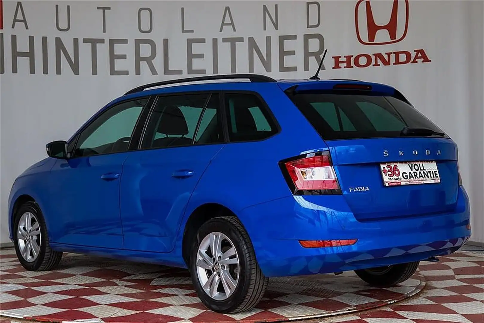 Skoda Fabia Ambition TSI PDC BLUETOOTH Azul - 2