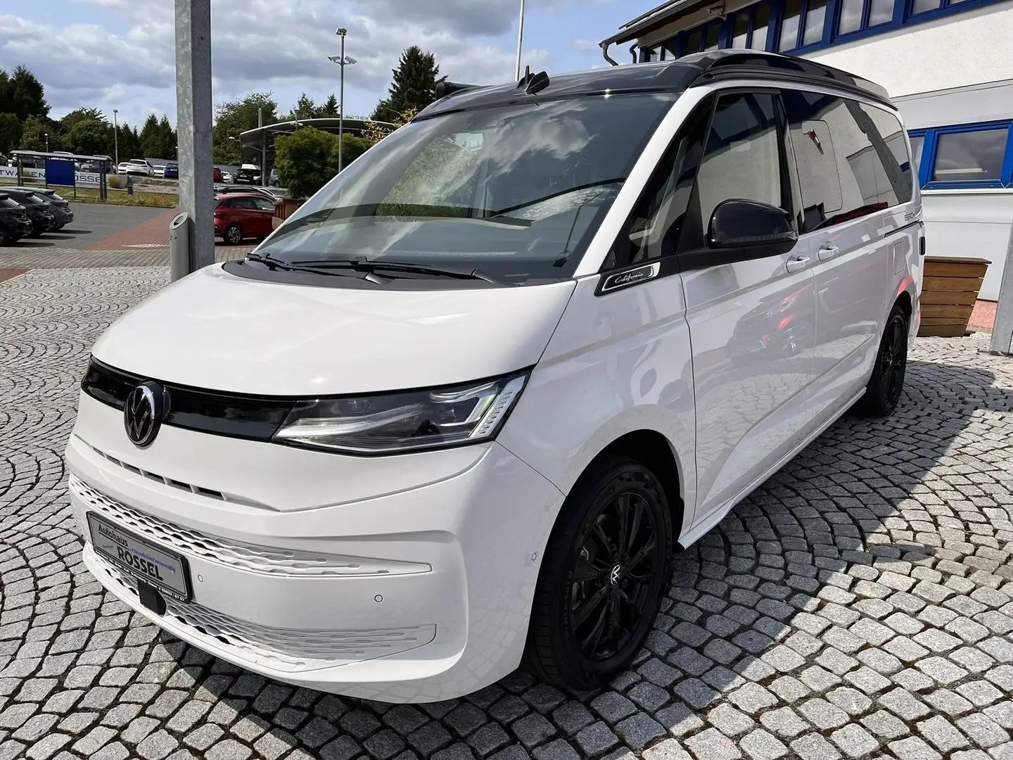 Volkswagen California T7 2,0 TDI DSG Beach Tour 4 Schlafplä Weiß - 2