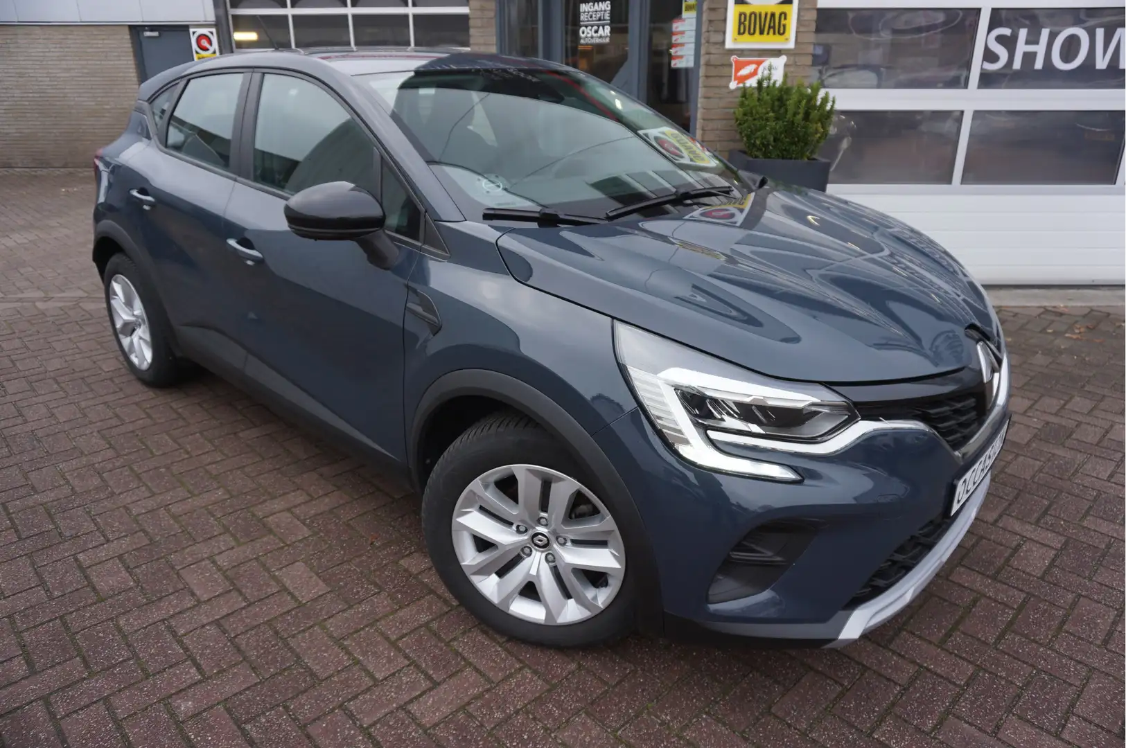Renault Captur 1.6 E-Tech Plug-in Hybrid 160 Equilibre Automaat Bleu - 1