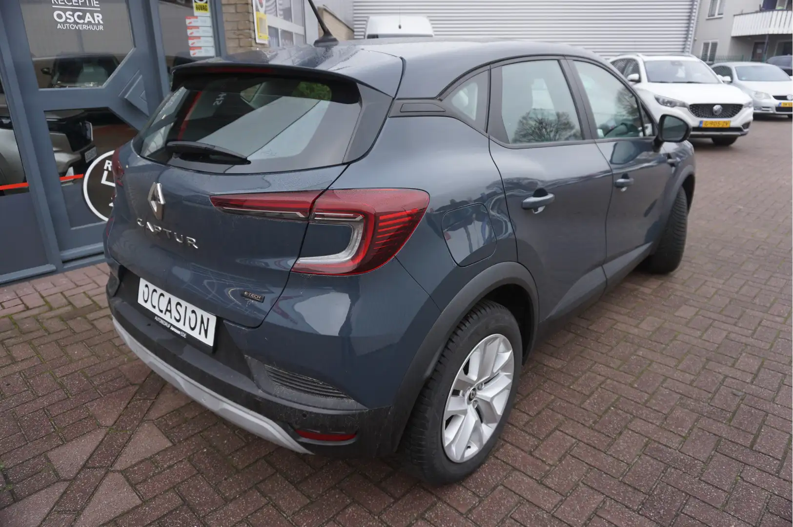 Renault Captur 1.6 E-Tech Plug-in Hybrid 160 Equilibre Automaat Bleu - 2