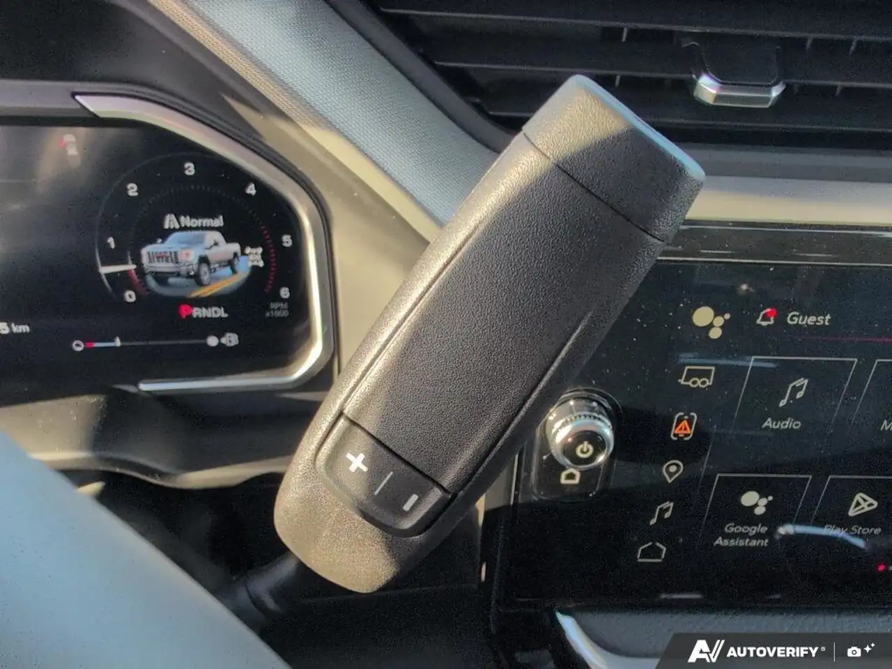 GMC Sierra 2500HD снимка GMC Sierra 2500HD