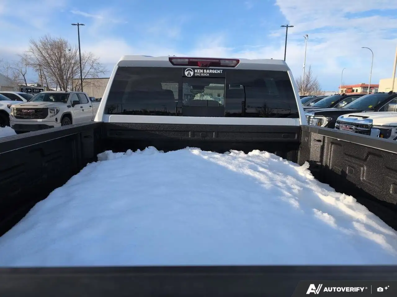 GMC Sierra 2500HD снимка GMC Sierra 2500HD