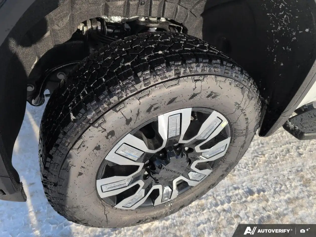 GMC Sierra 2500HD снимка GMC Sierra 2500HD