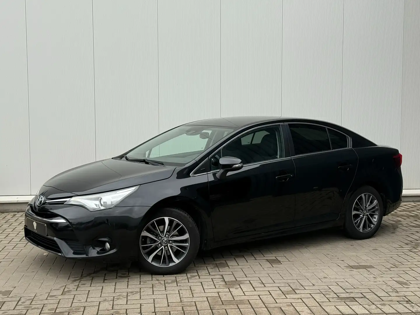 Toyota Avensis ✅1.6 D-4D GARANTIE Airco Navi Trekhaak Camera Negro - 1