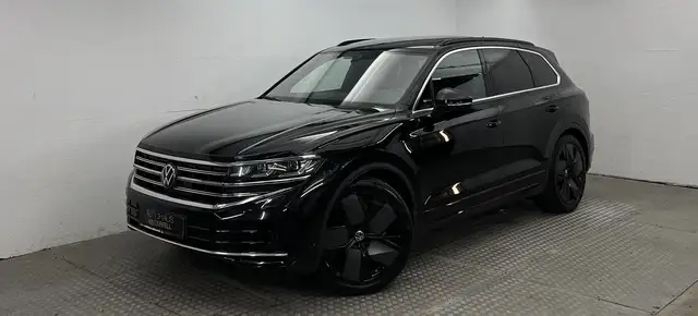Volkswagen Touareg 3.0 TSI eHybrid 4M R-Line 21Z PANO+AHK+