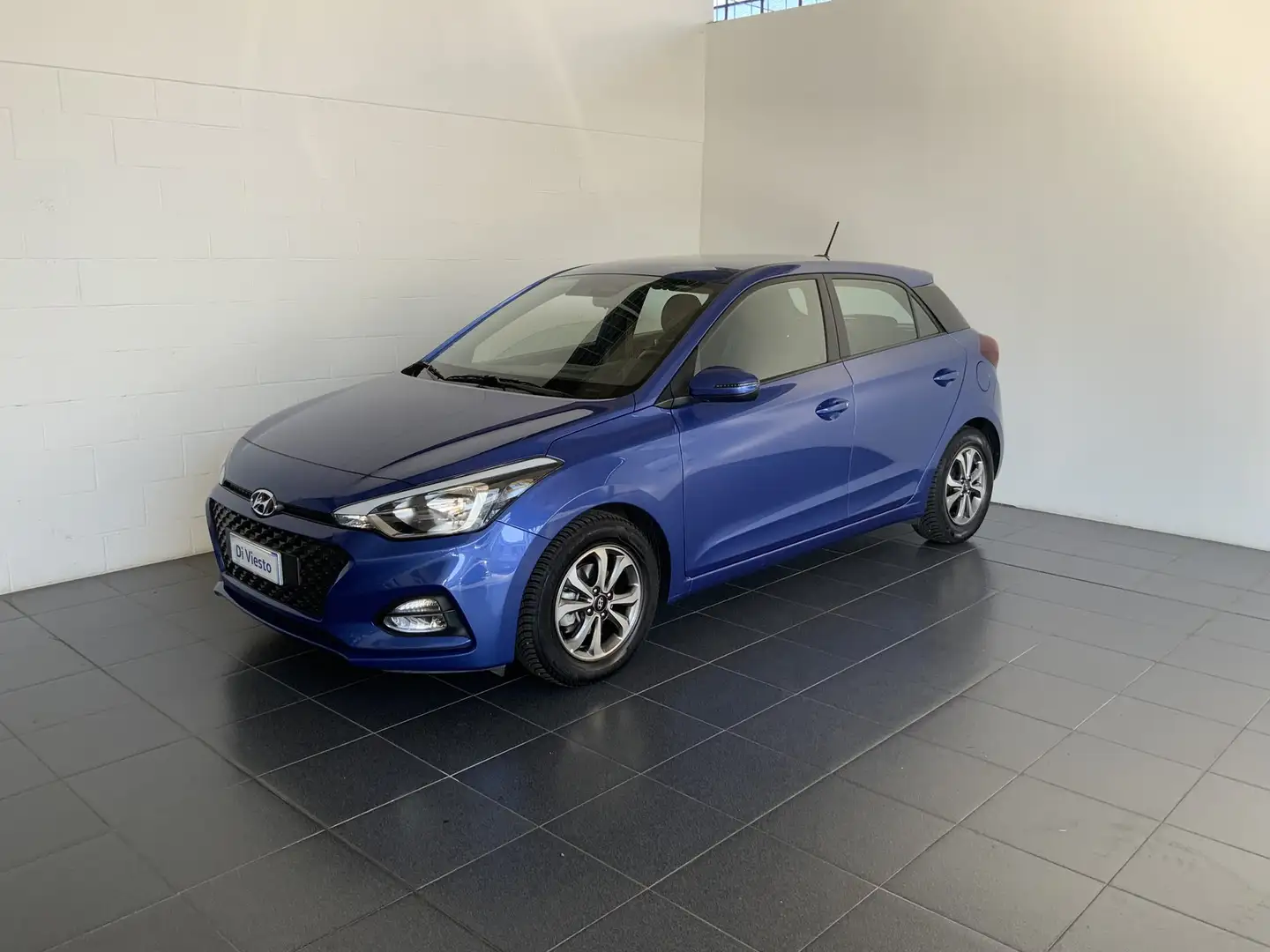 Hyundai i20 5 porte 1.2 mpi econext 73cv connectline Bleu - 1