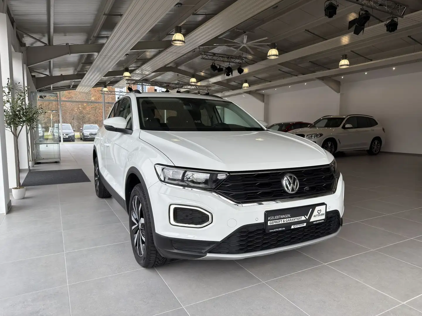Volkswagen T-Roc 1.5 TSI Style LED*RFK*ACC*NAVI Weiß - 2