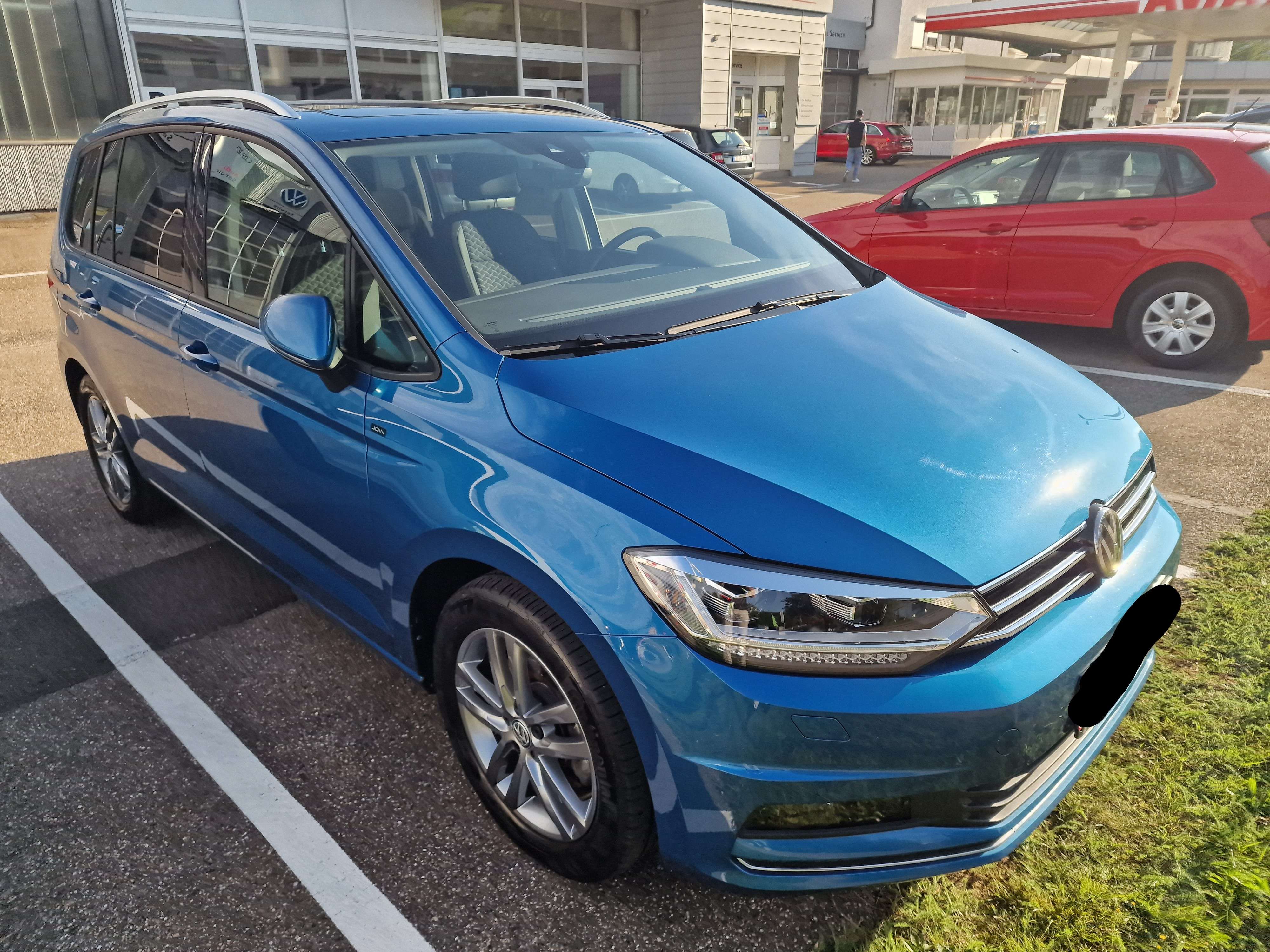 Second hand Volkswagen Touran 1.5 tsi