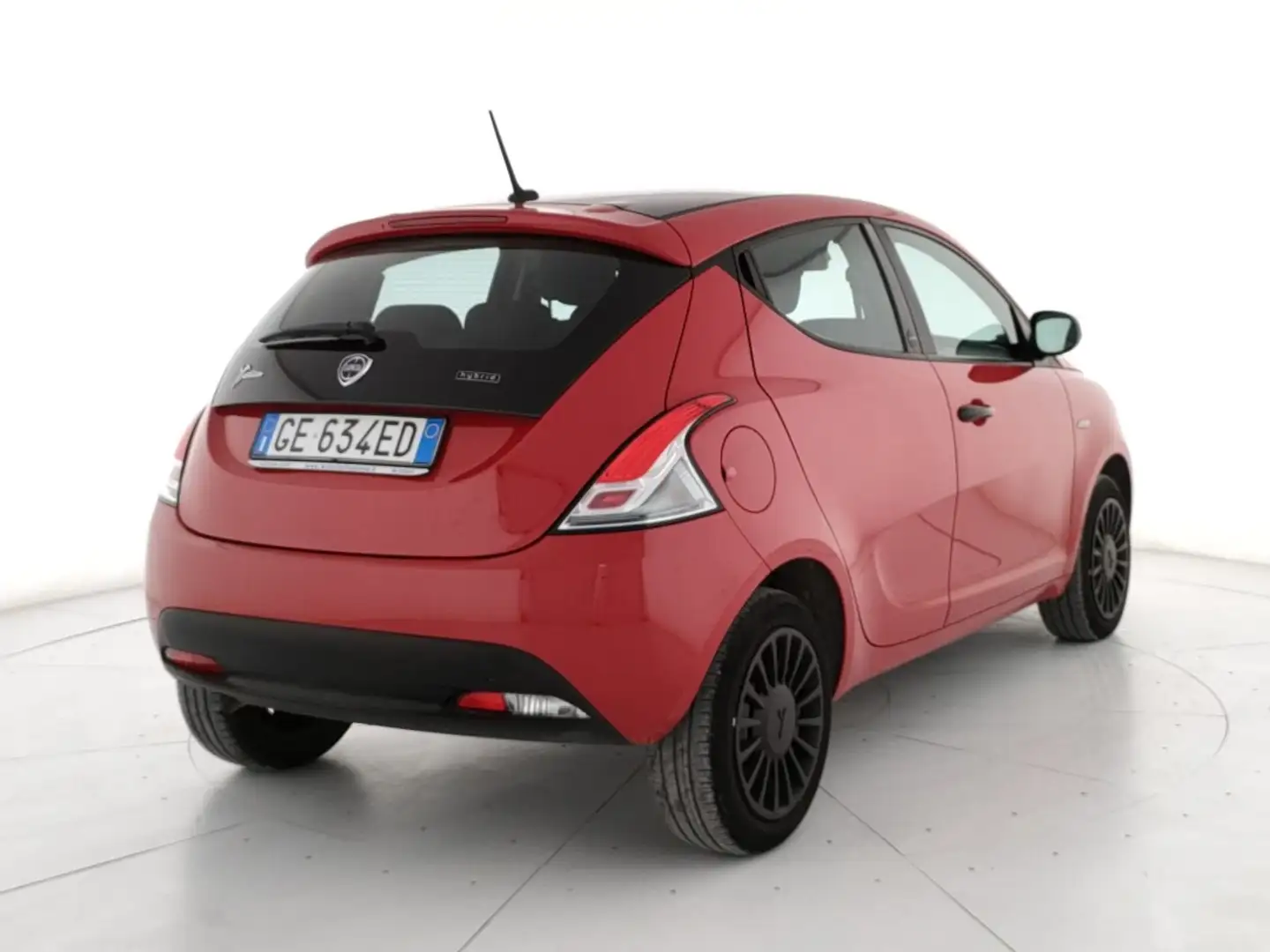 Lancia Ypsilon 1.0 firefly hybrid Silver s&s 70cv Rosso - 2