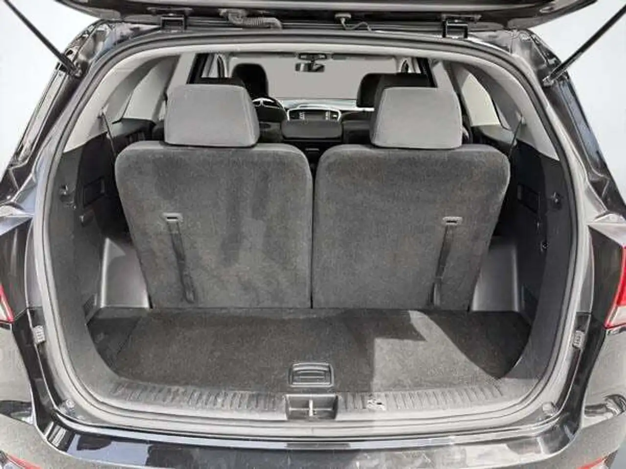Kia Sorento photo Kia Sorento