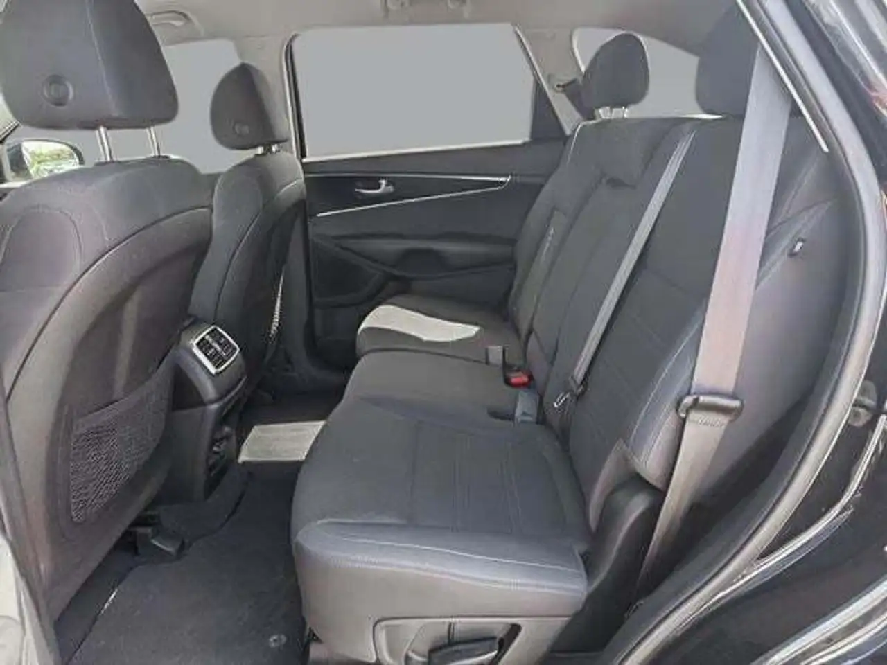 Kia Sorento photo Kia Sorento
