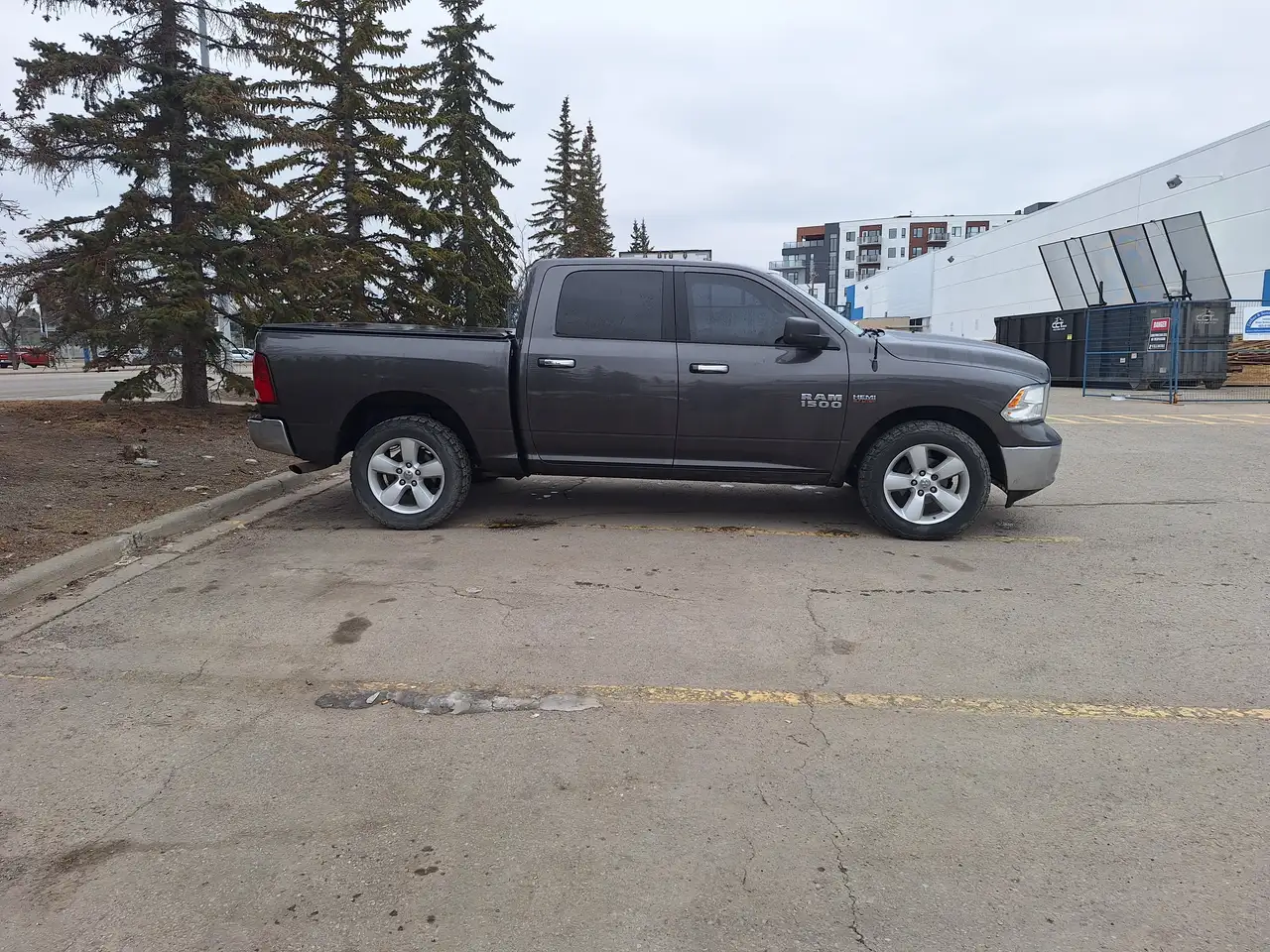 RAM 1500 снимка RAM 1500