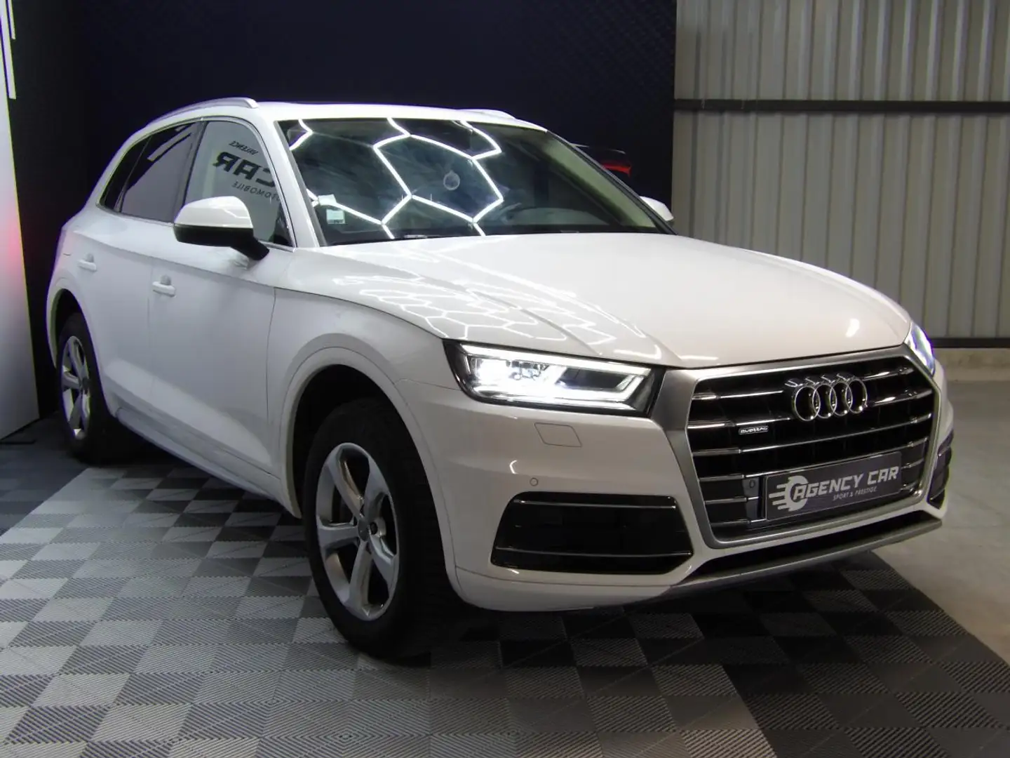 Audi Q5 Quattro 2.0 TDI 190 DESIGN LUXE A SAISIR Weiß - 2