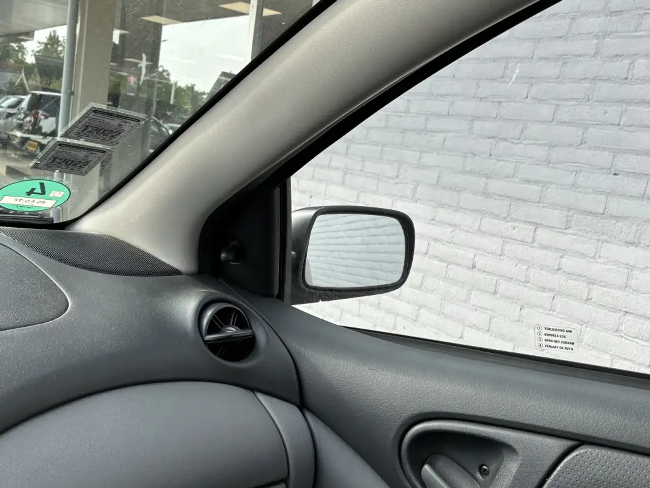 Toyota Yaris 1.0 3-deurs Terra | Stuurbekrachtiging | Trekhaak, foto 7
