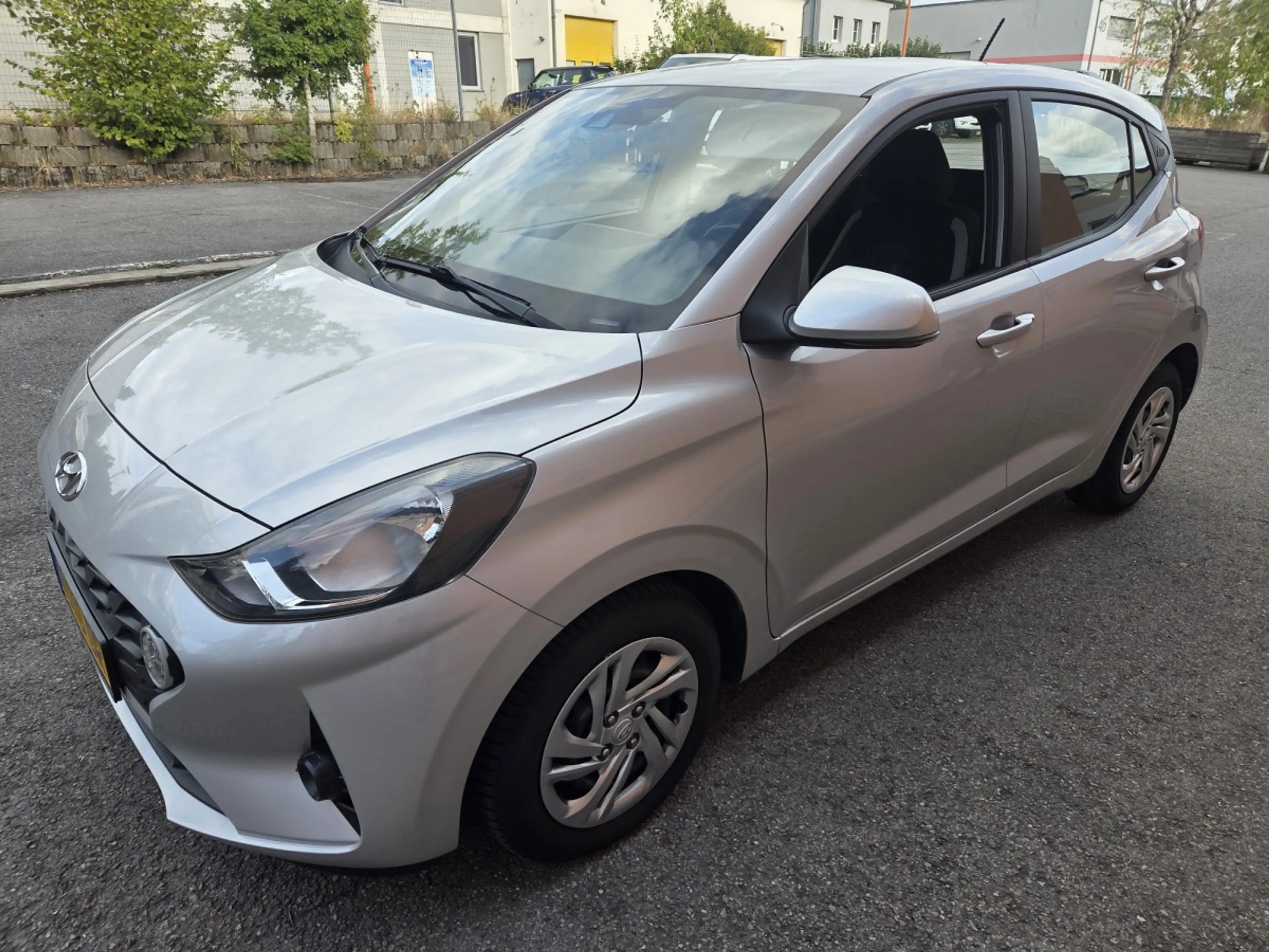 Hyundai i10 1.0 68CV AM2021 (Garantie 12 mois) — photo 4