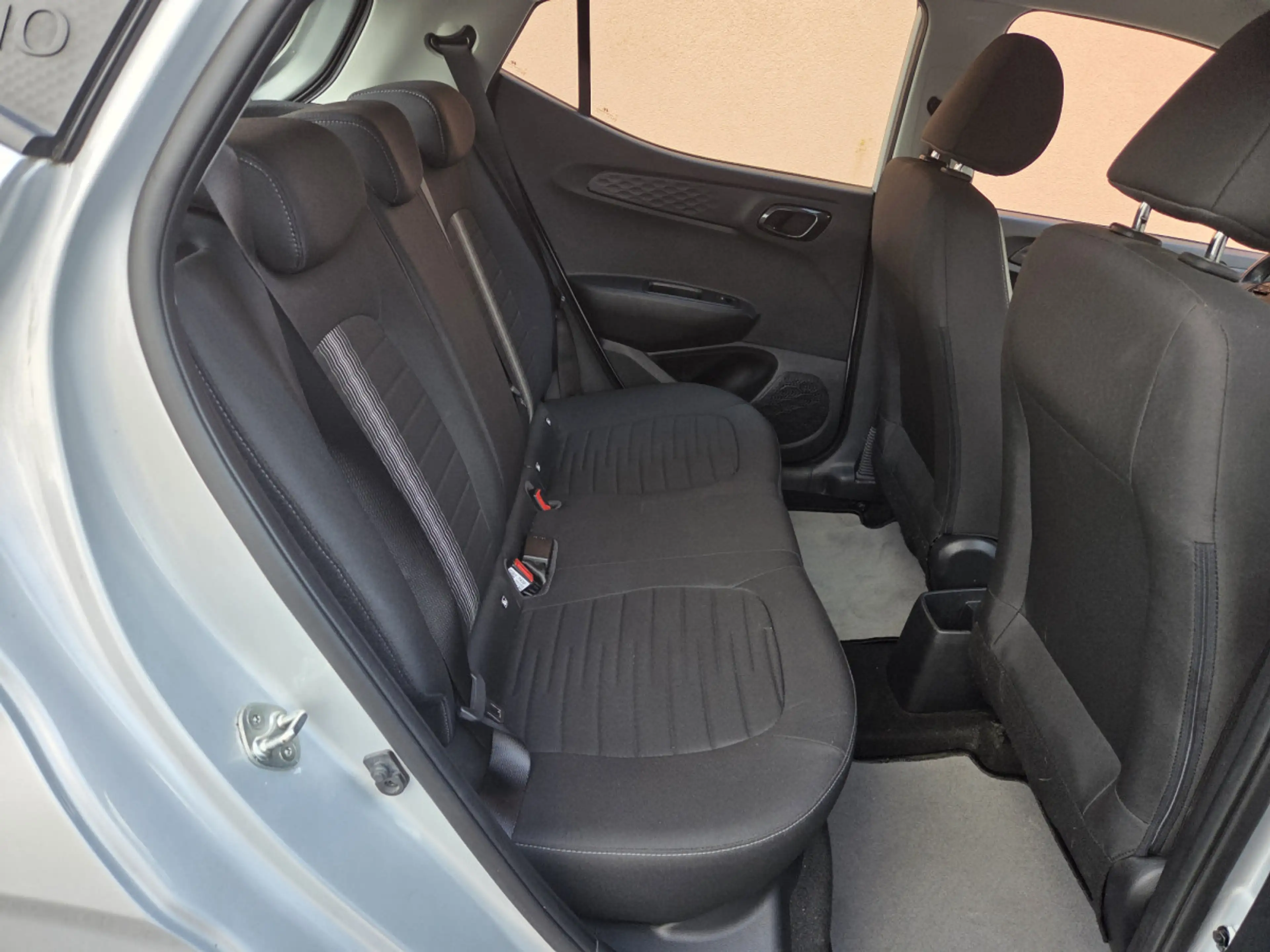 Hyundai i10 1.0 68CV AM2021 (Garantie 12 mois) — photo 10