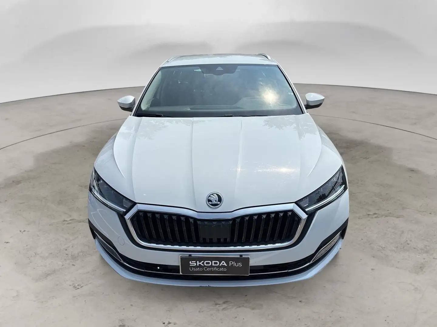 Skoda Octavia 2.0 TDI EVO SCR DSG Wagon Executive Bianco - 2