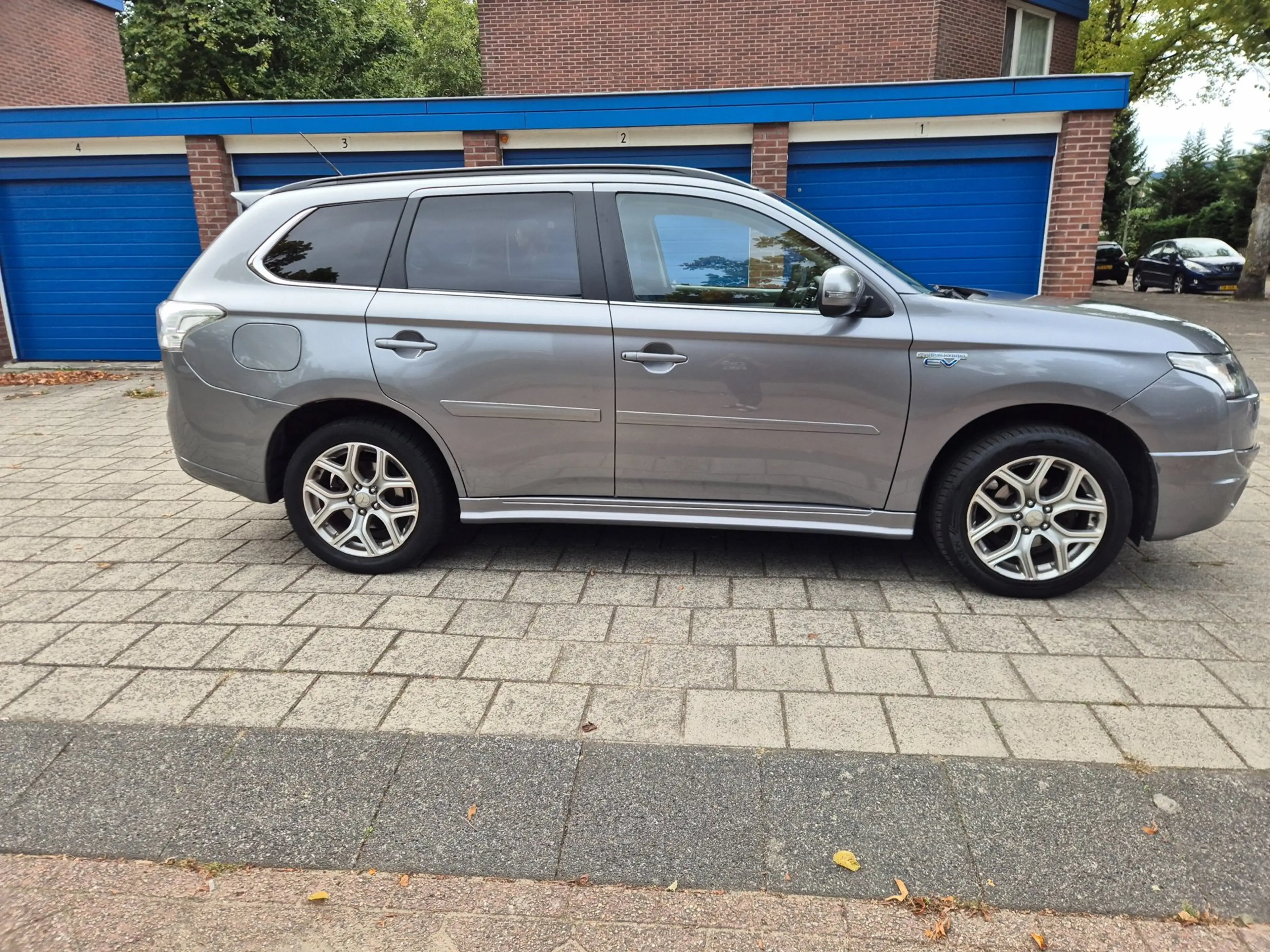 Mitsubishi Outlander 2.0 PHEV instyle+ — photo 6