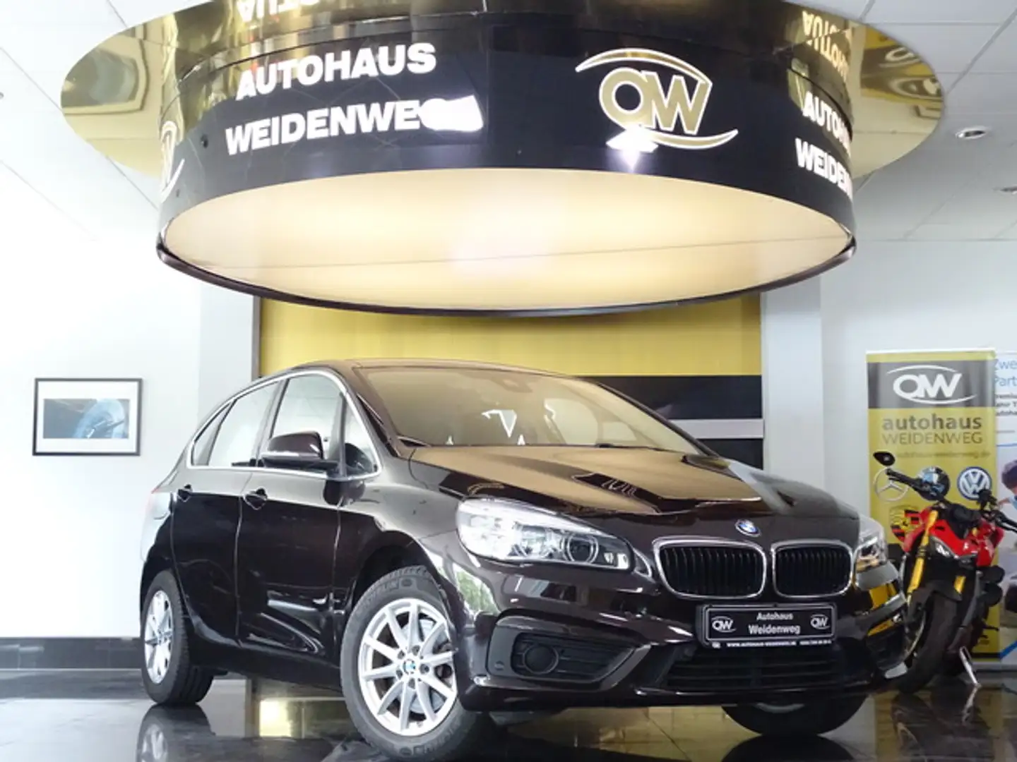 BMW 218 i Active Tourer Autom.Navi LED PDC SHZ 2Hand Brun - 2