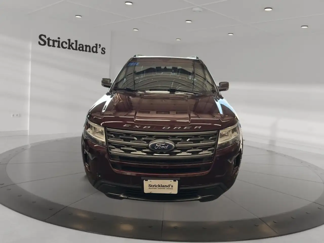 Ford Explorer photo Ford Explorer