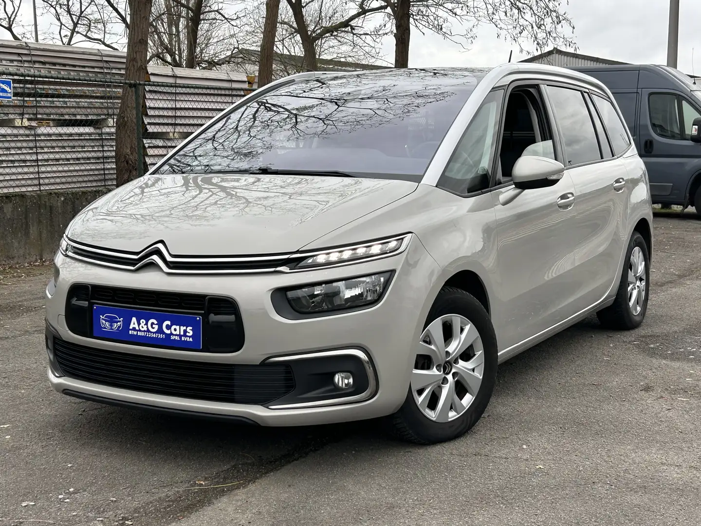 Citroen Grand C4 SpaceTourer 1.5BlueHDI Shine EAT8 130 Beige - 2