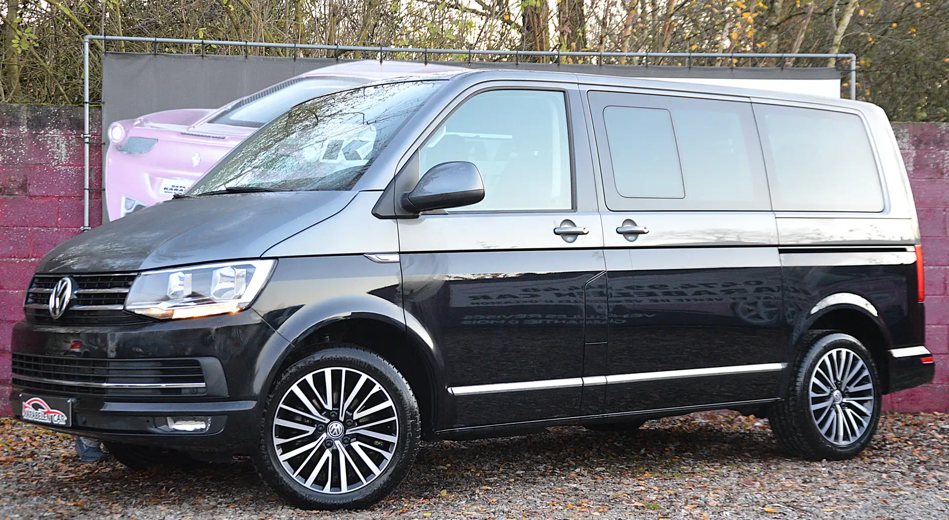 Volkswagen T6.1 Caravelle 2.0Tdi 70 Years bulli 8pl BOITE AUT NAV 96.127KM Noir - 1