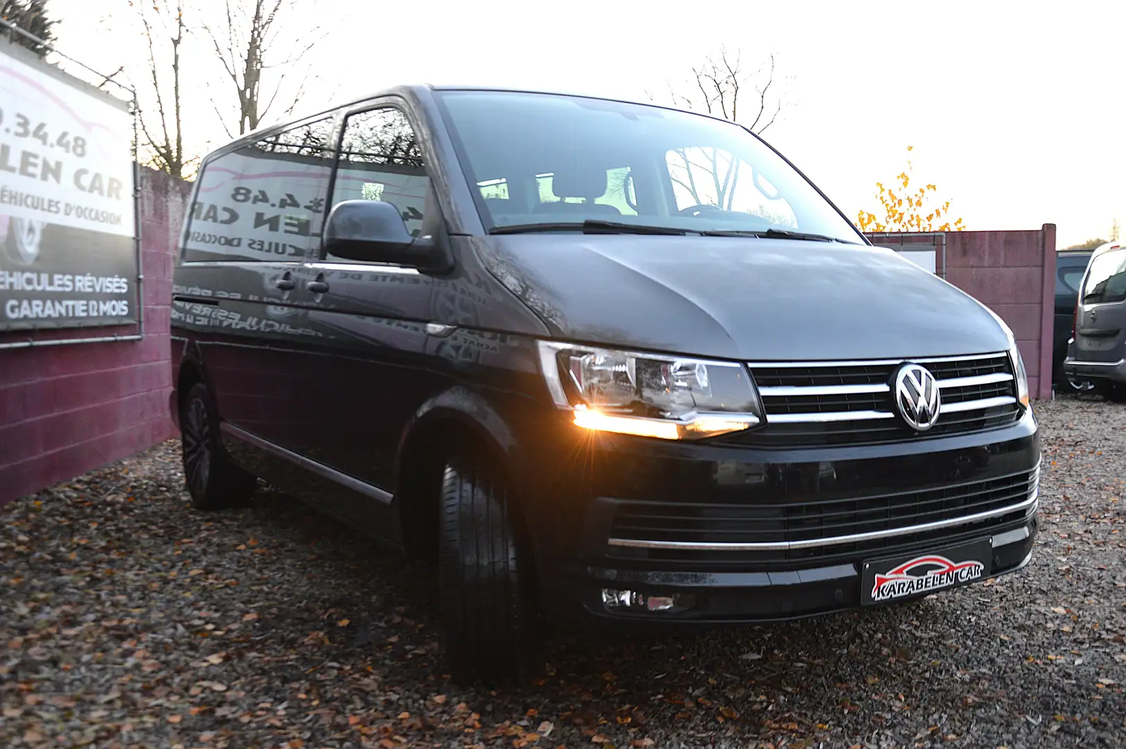 Volkswagen T6.1 Caravelle 2.0Tdi 70 Years bulli 8pl BOITE AUT NAV 96.127KM Noir - 2