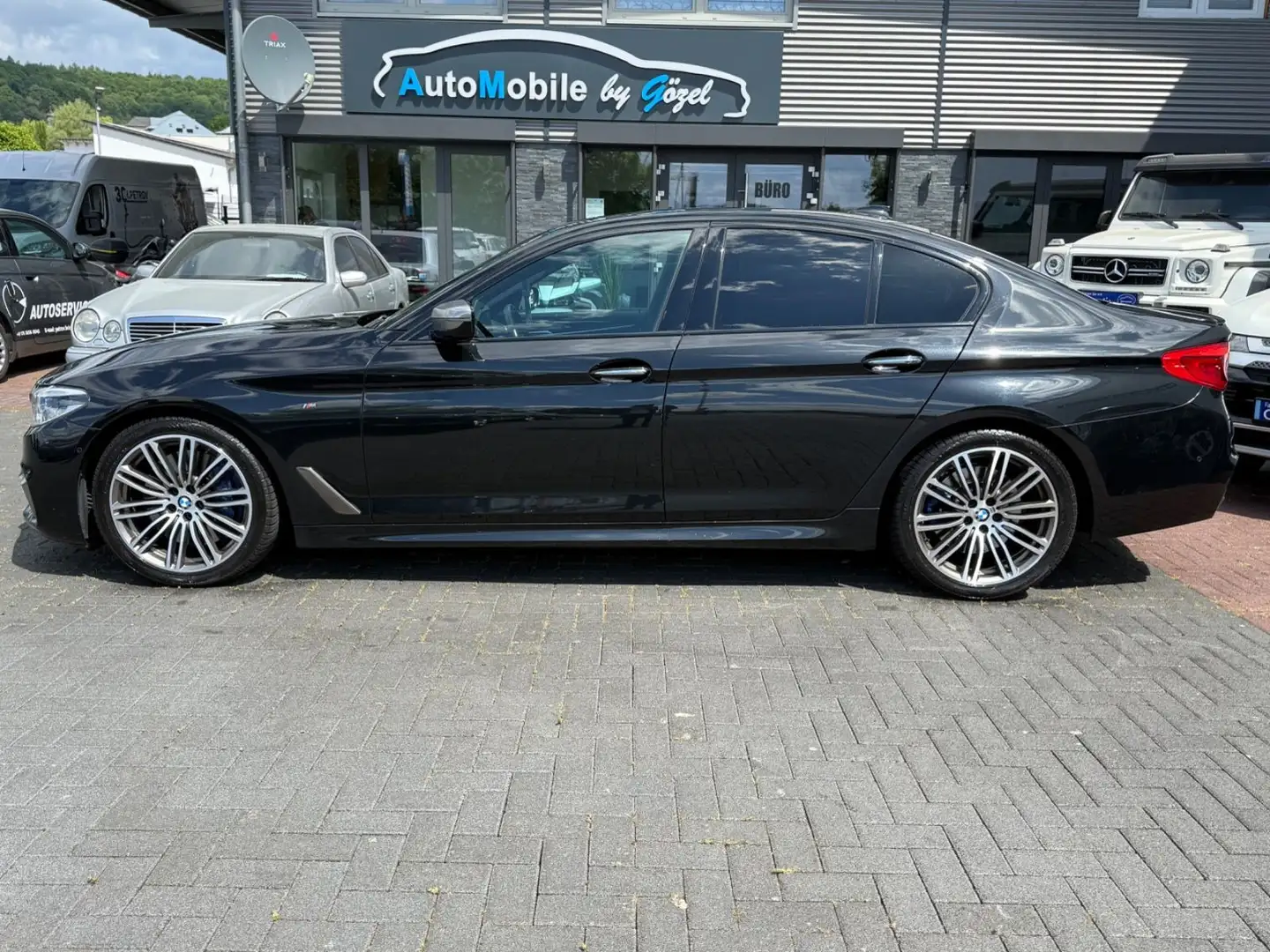BMW 550 d xDrive *2. Hand *Laser *HUD *Kamera Černá - 2