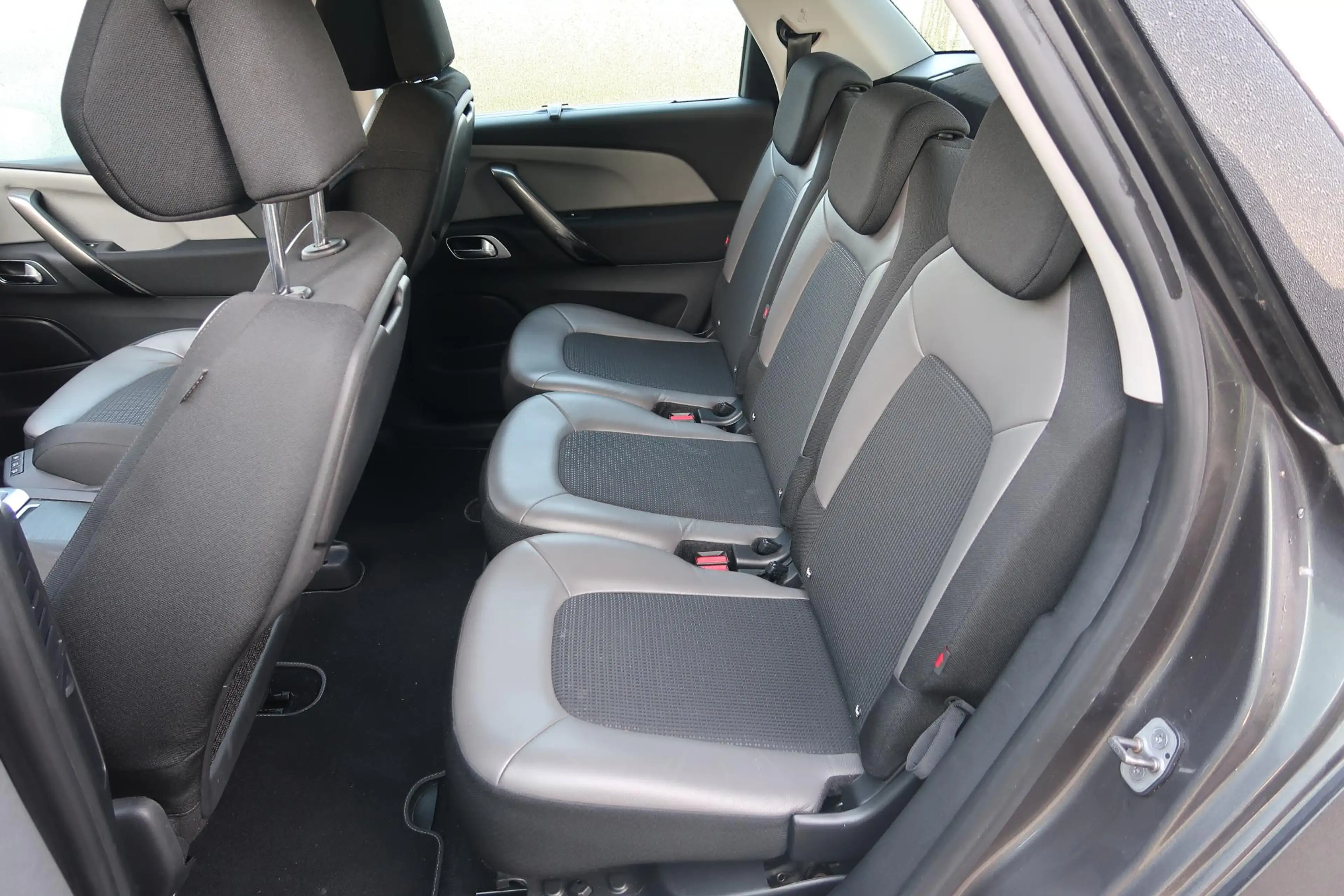 Citroen C4 SpaceTourer 1.2 PureTech Feel — photo 14