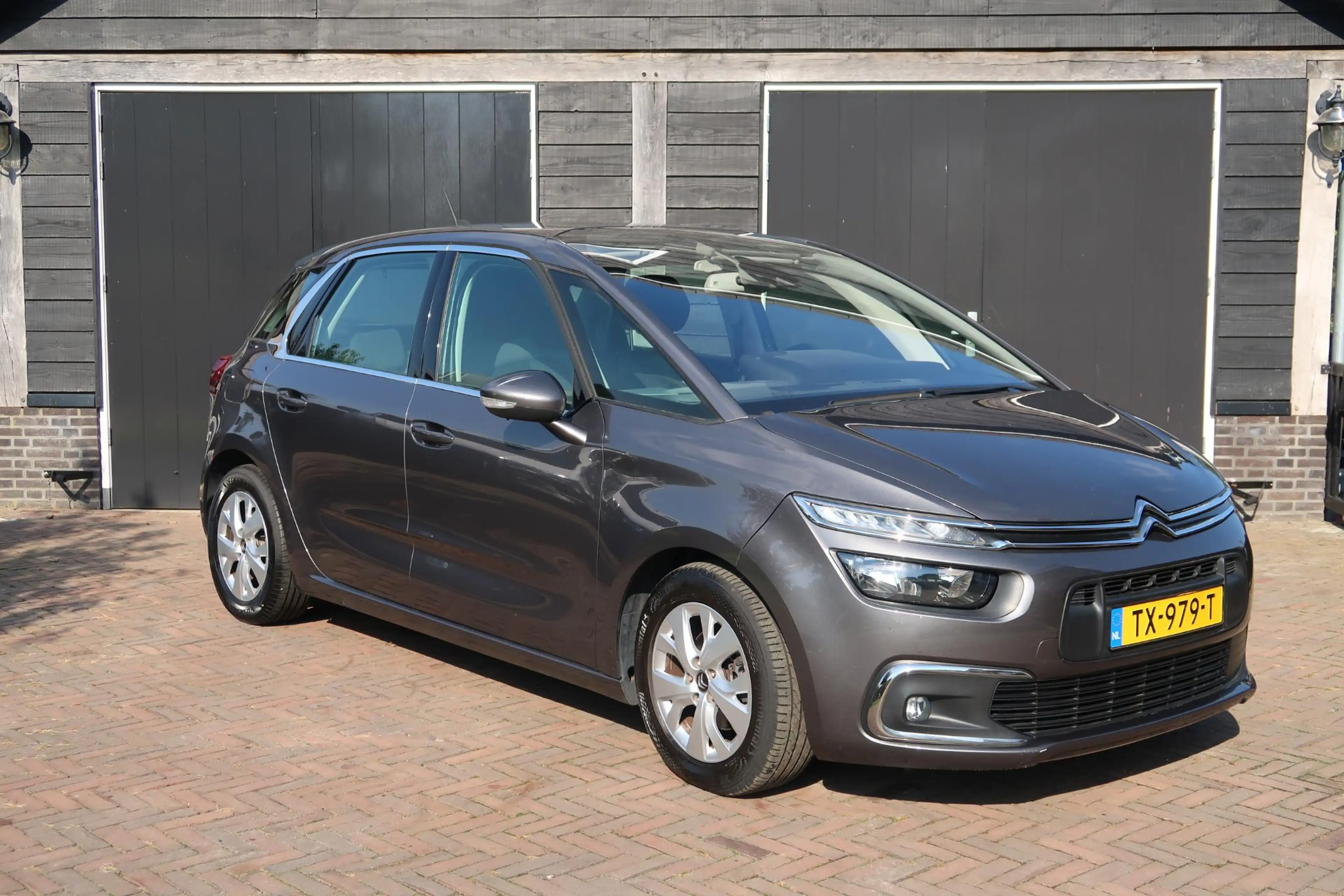 Citroen C4 SpaceTourer 1.2 PureTech Feel — photo 3