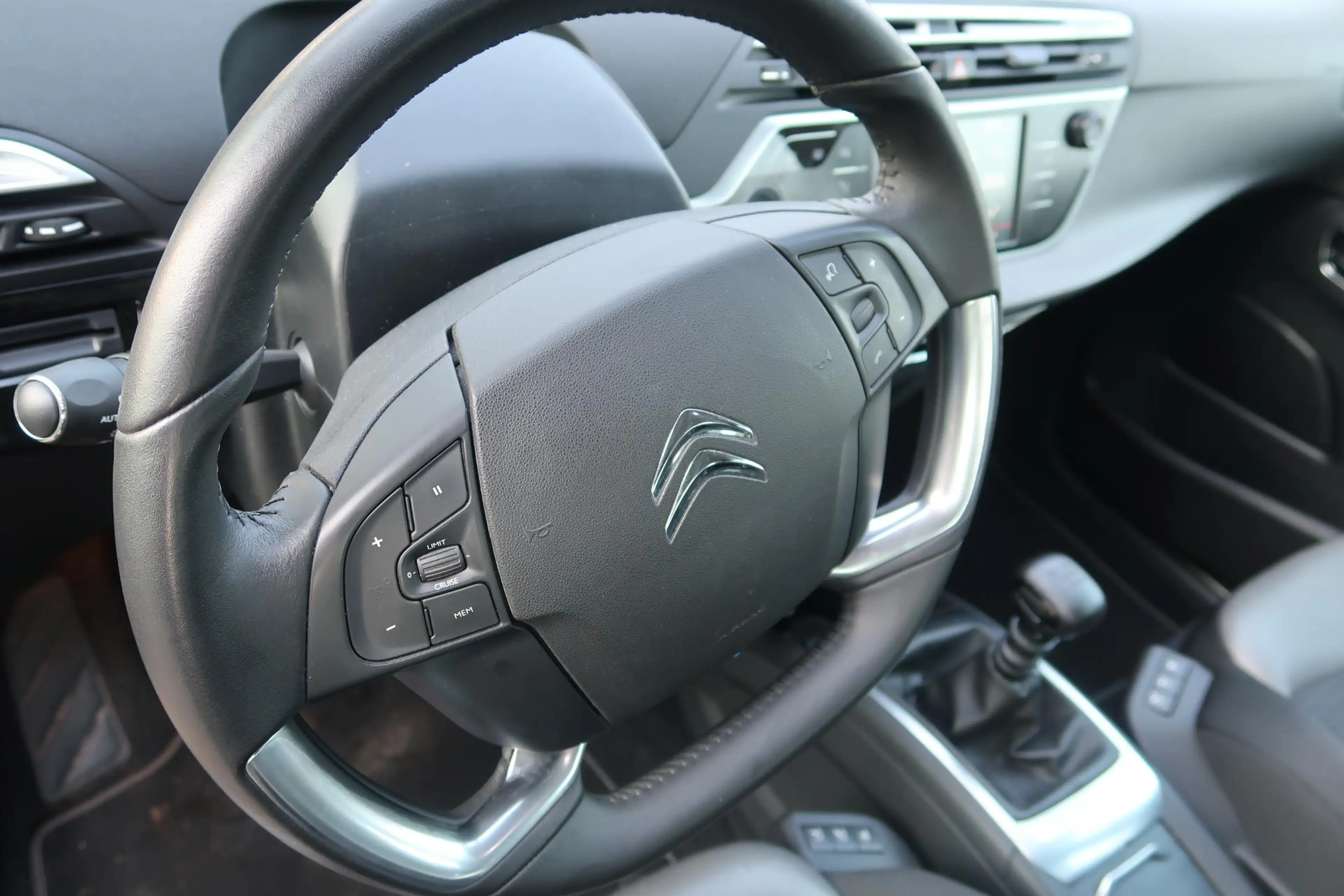 Citroen C4 SpaceTourer 1.2 PureTech Feel — photo 10
