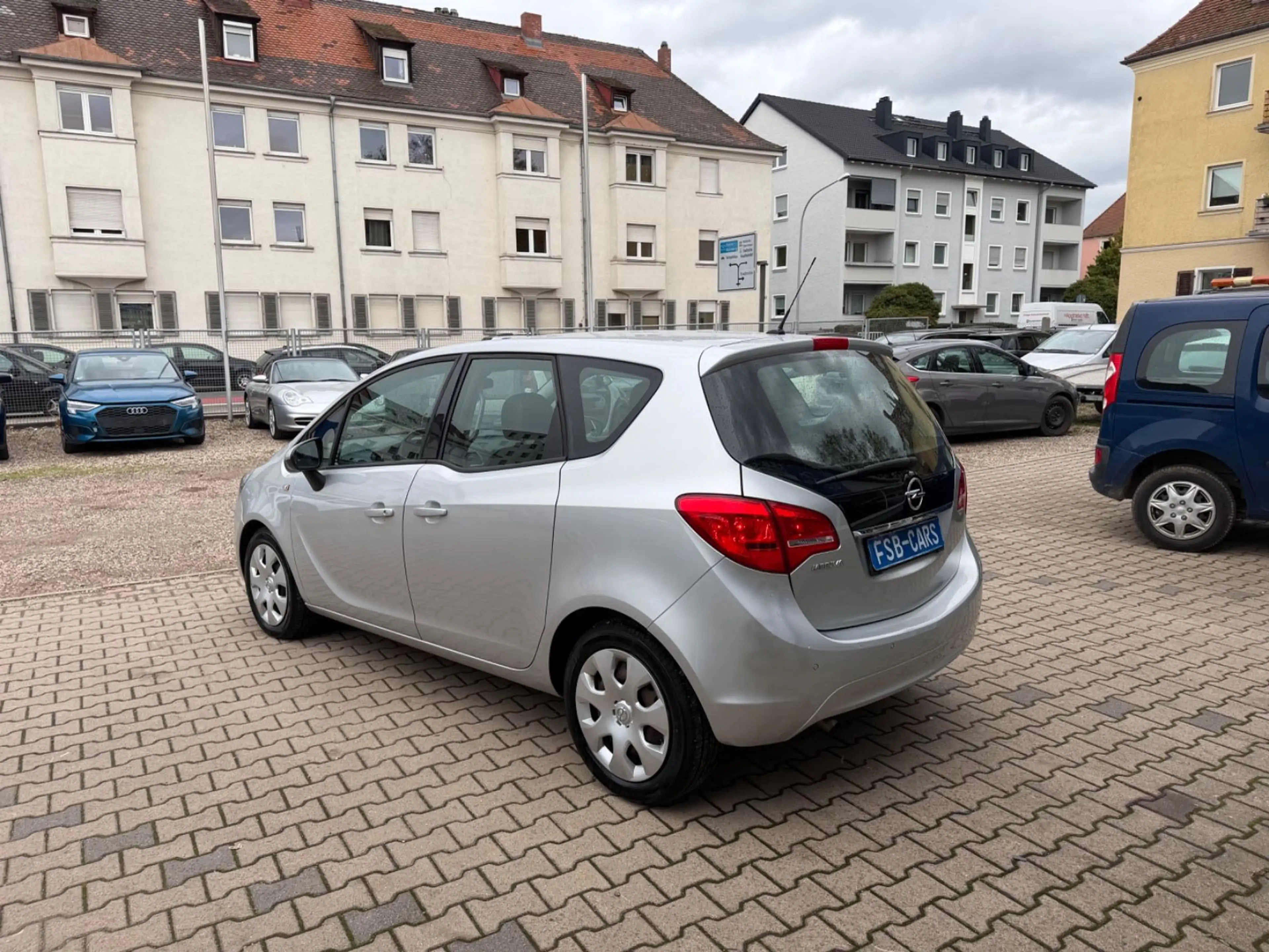Opel Meriva B Edition — photo 5