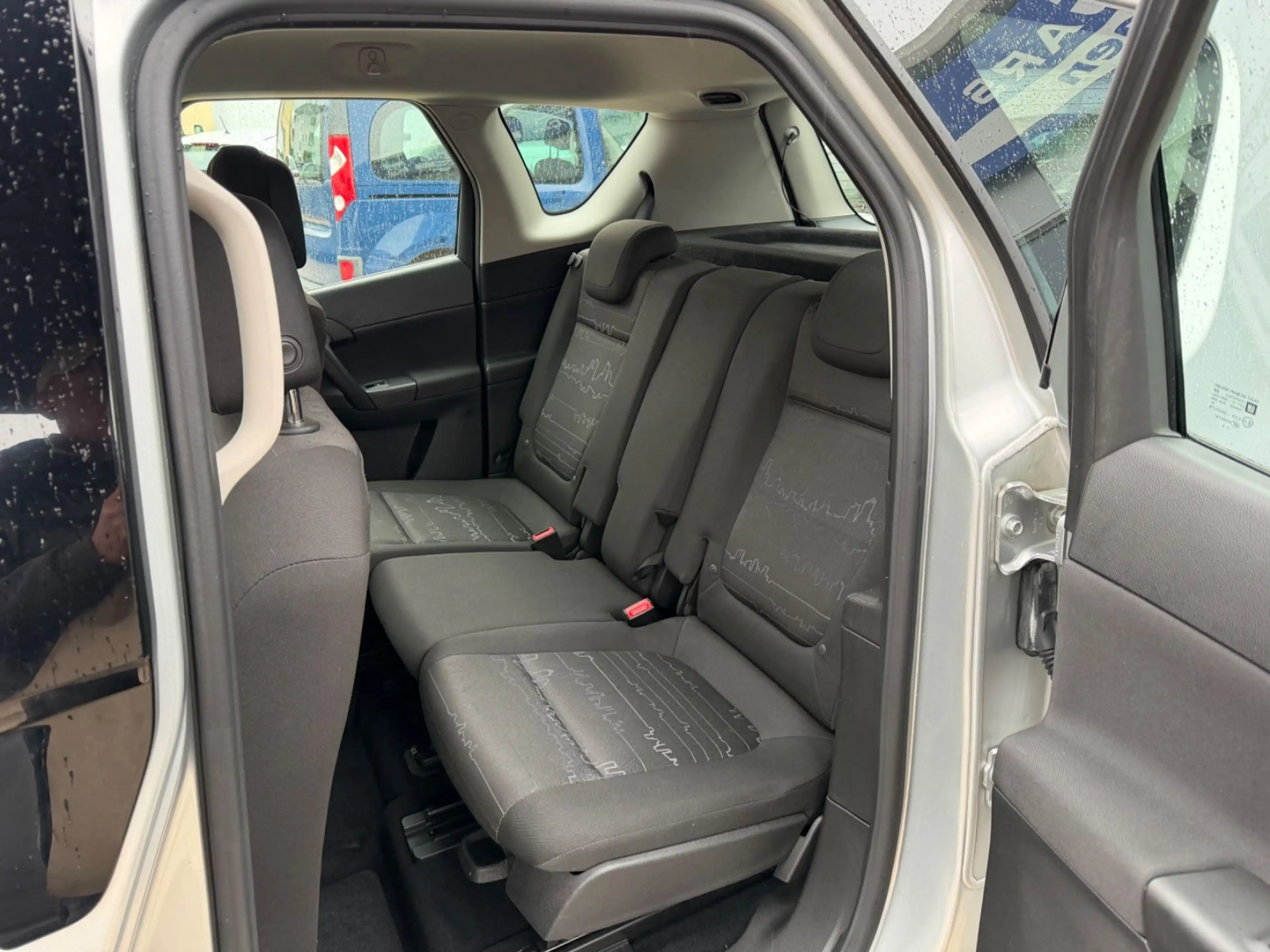 Opel Meriva B Edition — photo 14