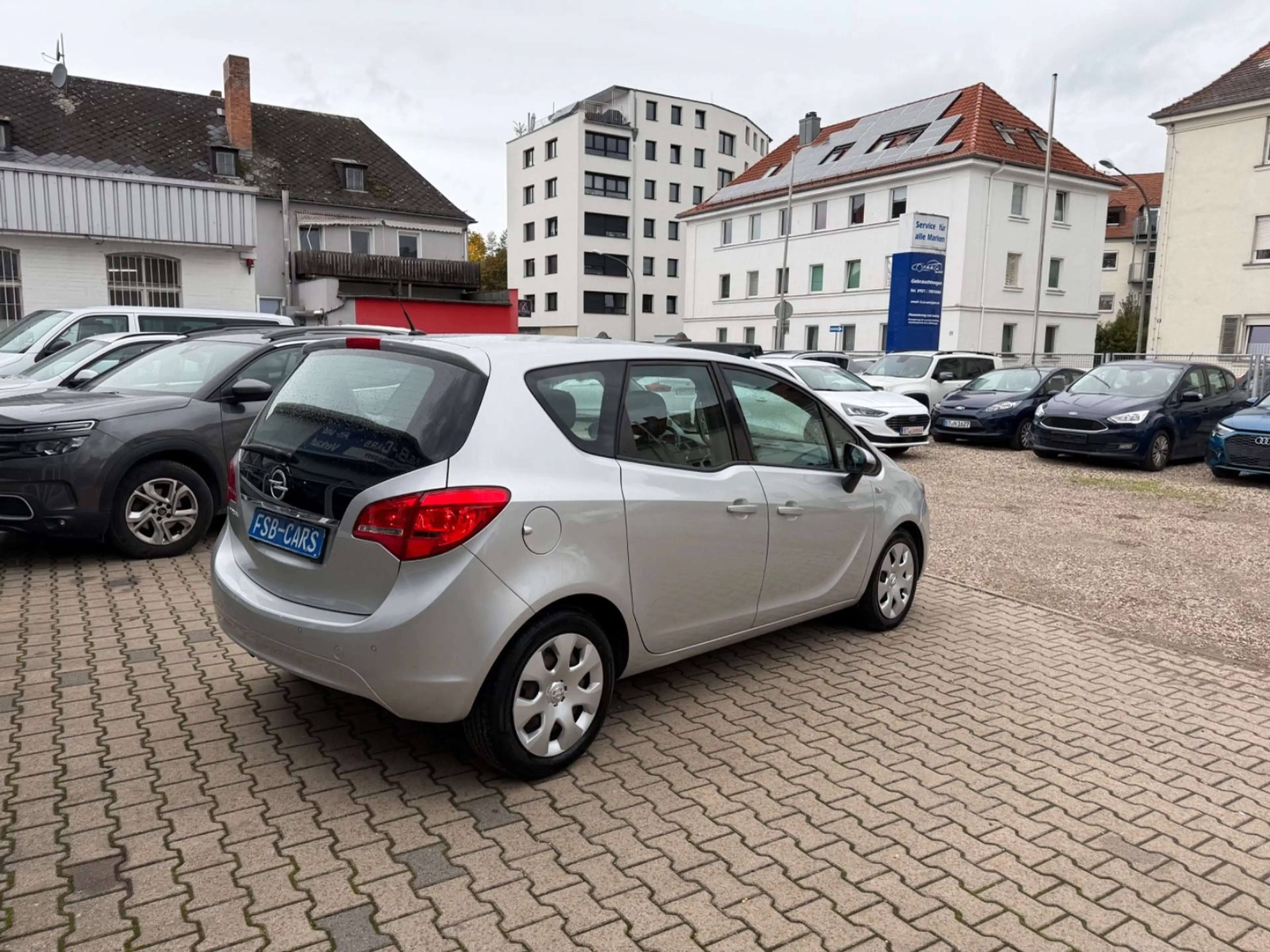 Opel Meriva B Edition — photo 7