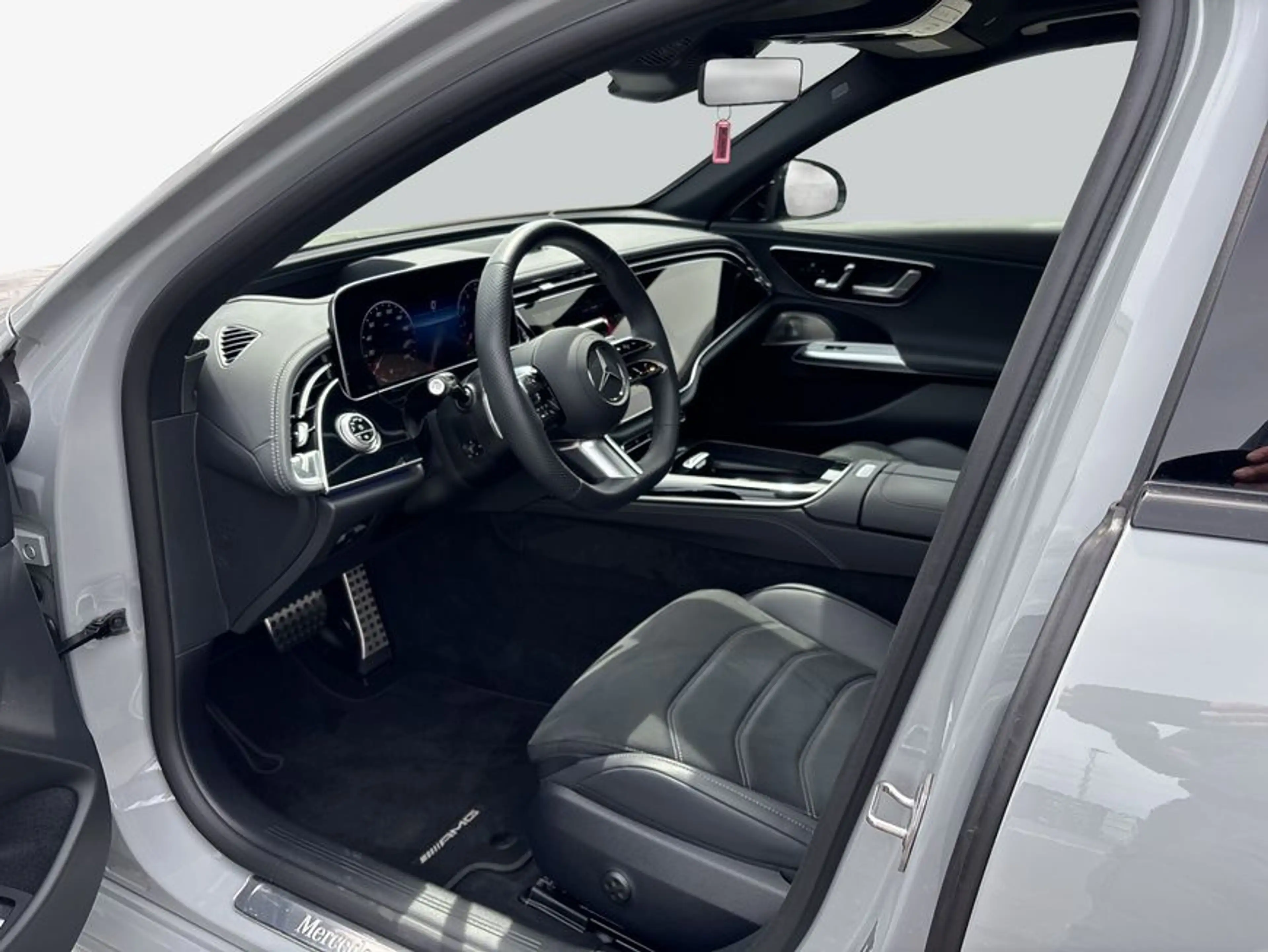 Mercedes-Benz E 450 E-Klasse — photo 9