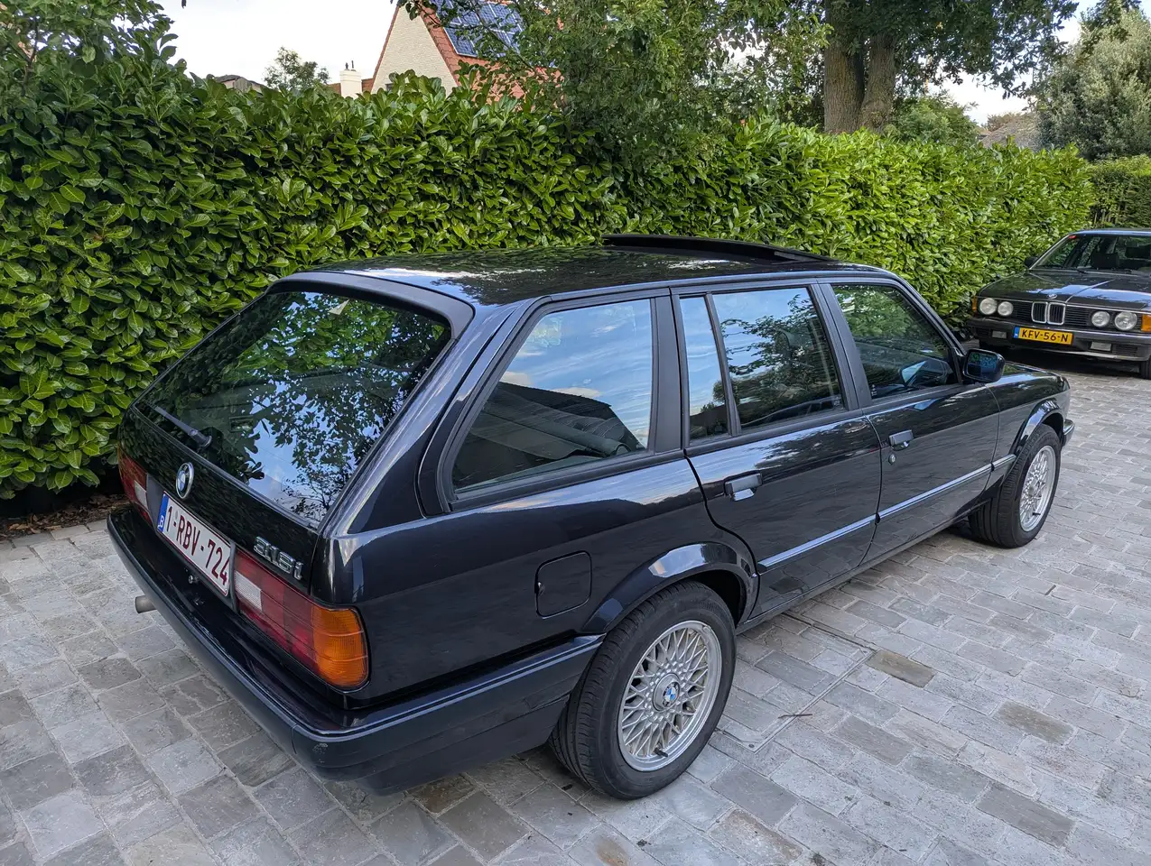 BMW 316i touring Design-Edition, foto 5