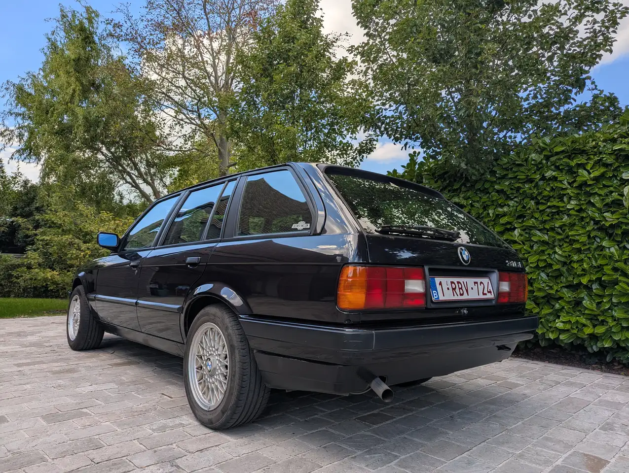BMW 316i touring Design-Edition, foto 4