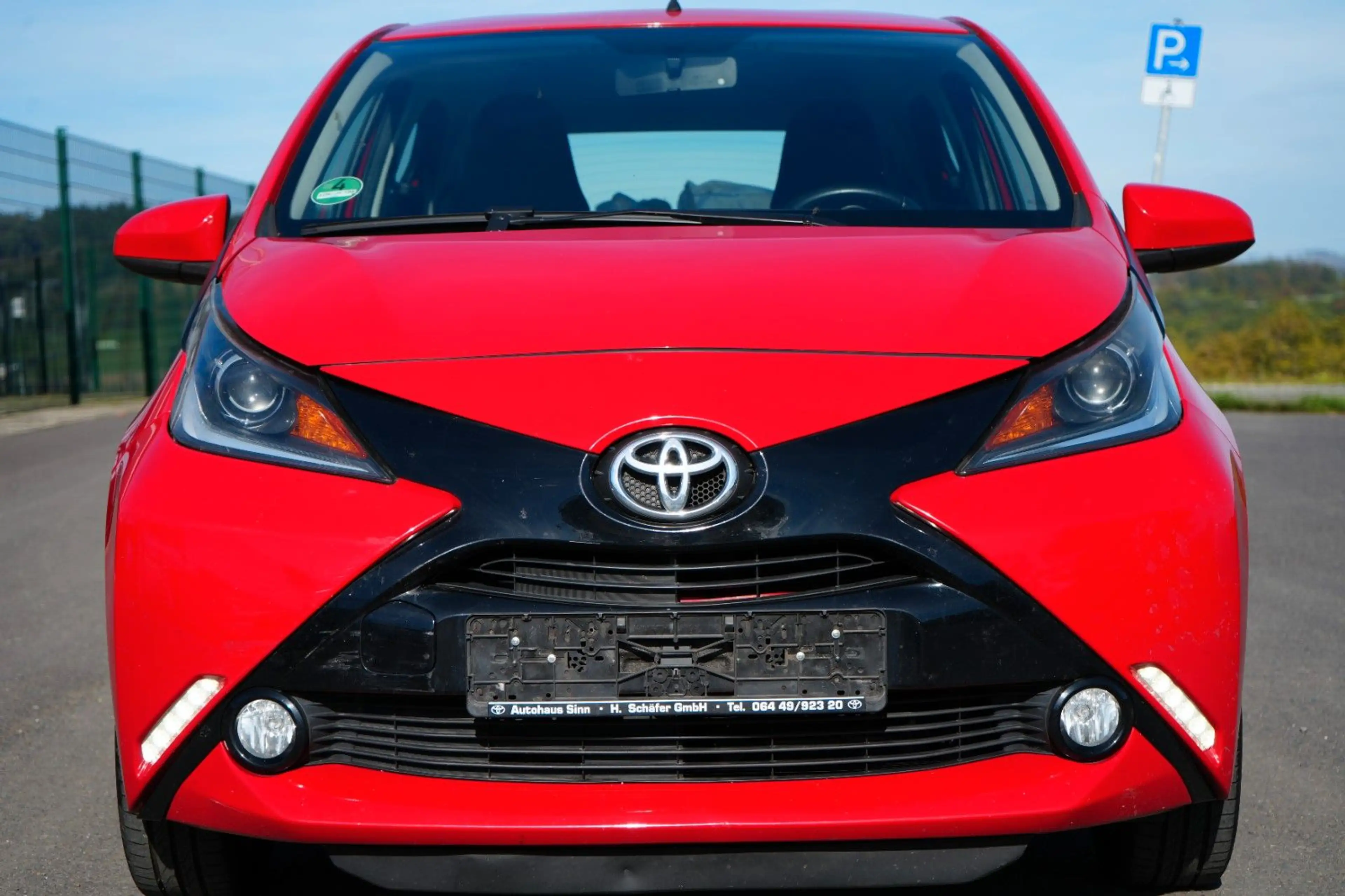 Toyota Aygo 1.0 X-Play Touch 2.Hand/Gepflegt/Kamera/Tem — photo 2