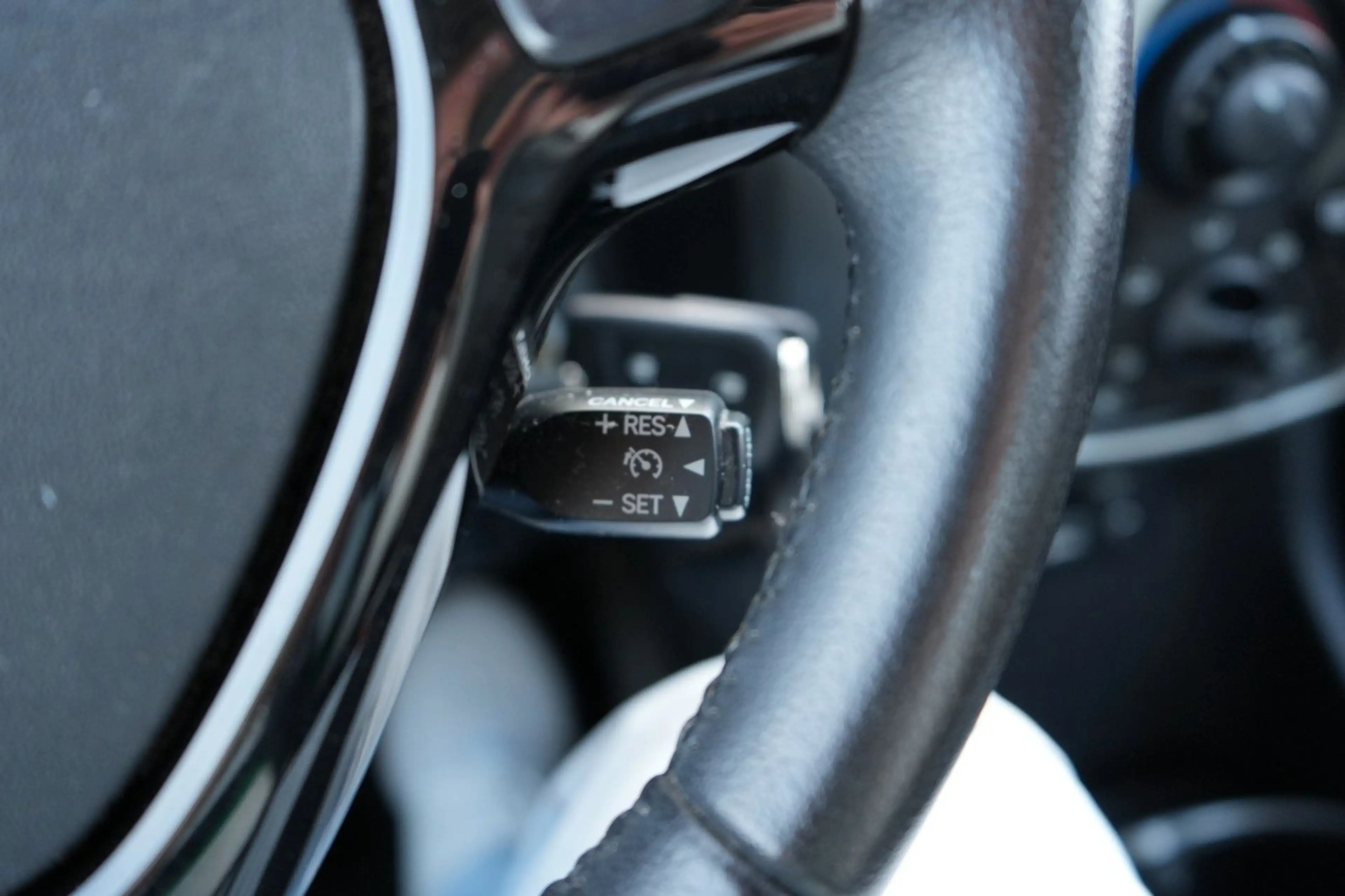 Toyota Aygo 1.0 X-Play Touch 2.Hand/Gepflegt/Kamera/Tem — photo 15