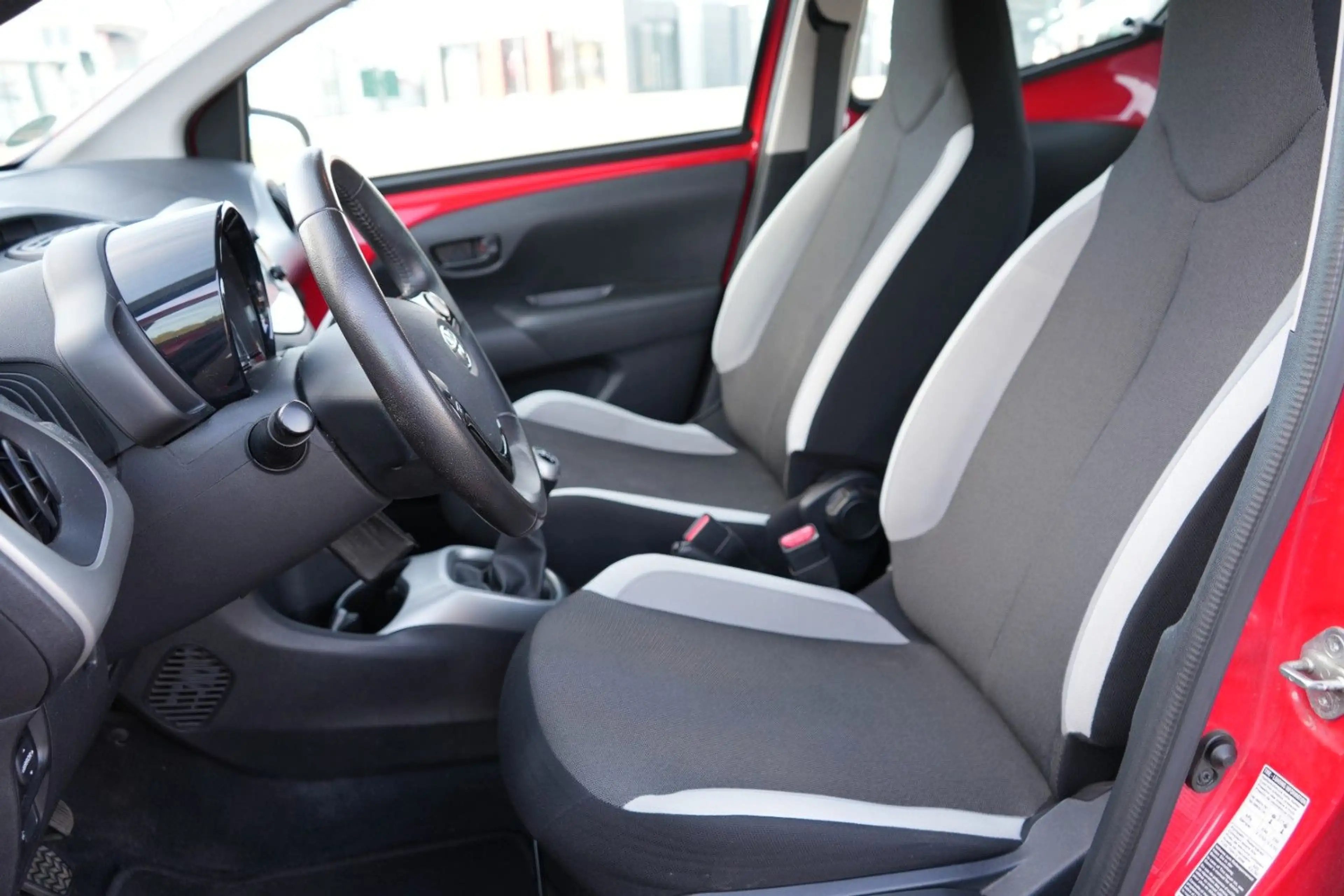 Toyota Aygo 1.0 X-Play Touch 2.Hand/Gepflegt/Kamera/Tem — photo 13