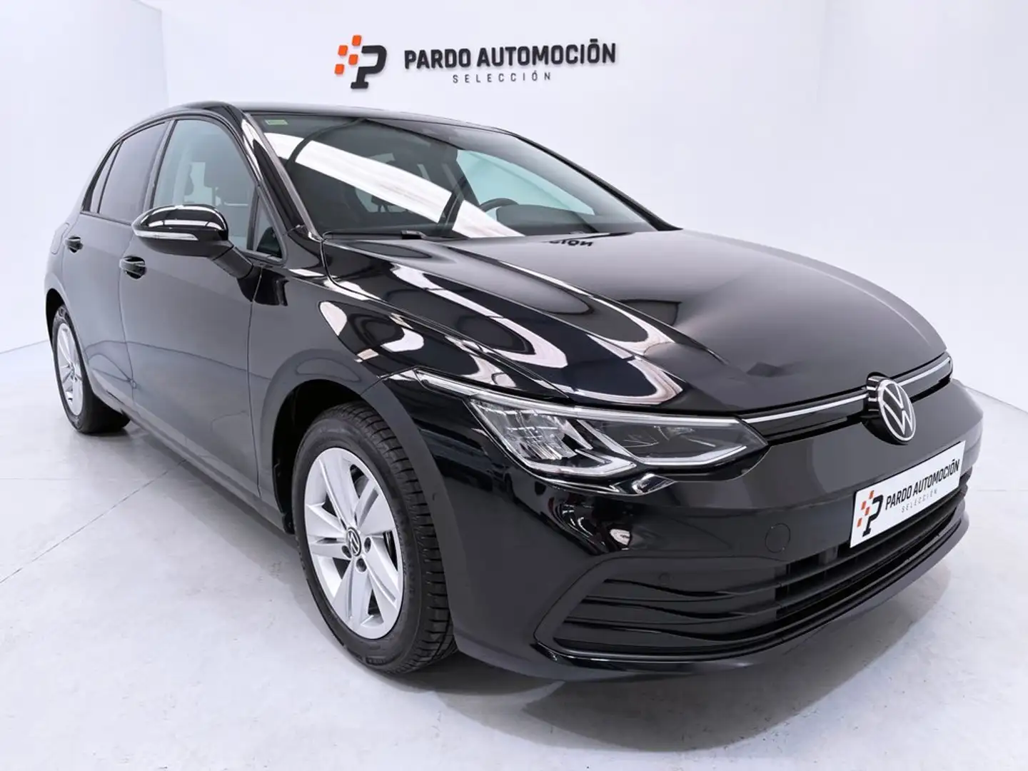 Volkswagen Golf 1.5 TSI Life 96kW Negro - 1