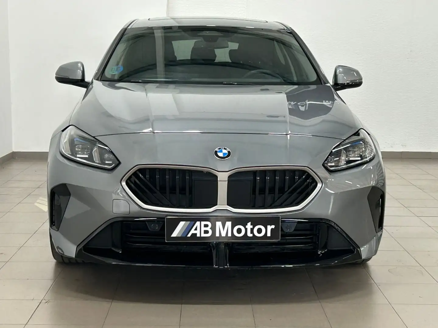 BMW 116 120dA M Sport Gris - 2