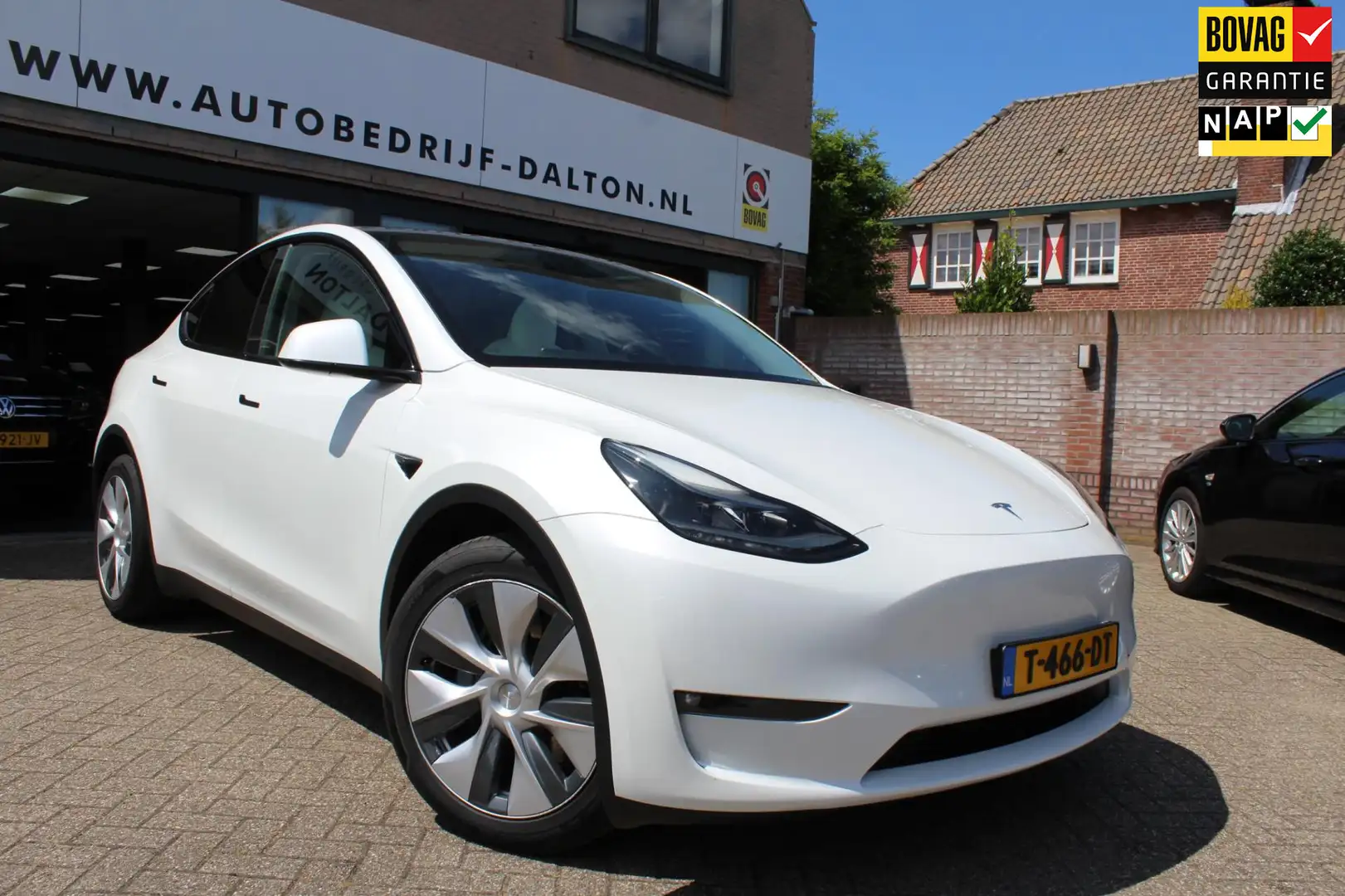 Tesla Model Y Long Range AWD 75 kWh TREKHAAK / WIT LEER / AUTOPI Wit - 1