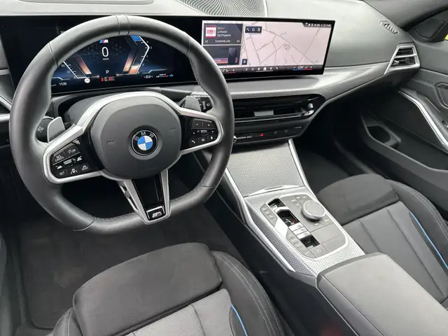 BMW 3 Series view 10