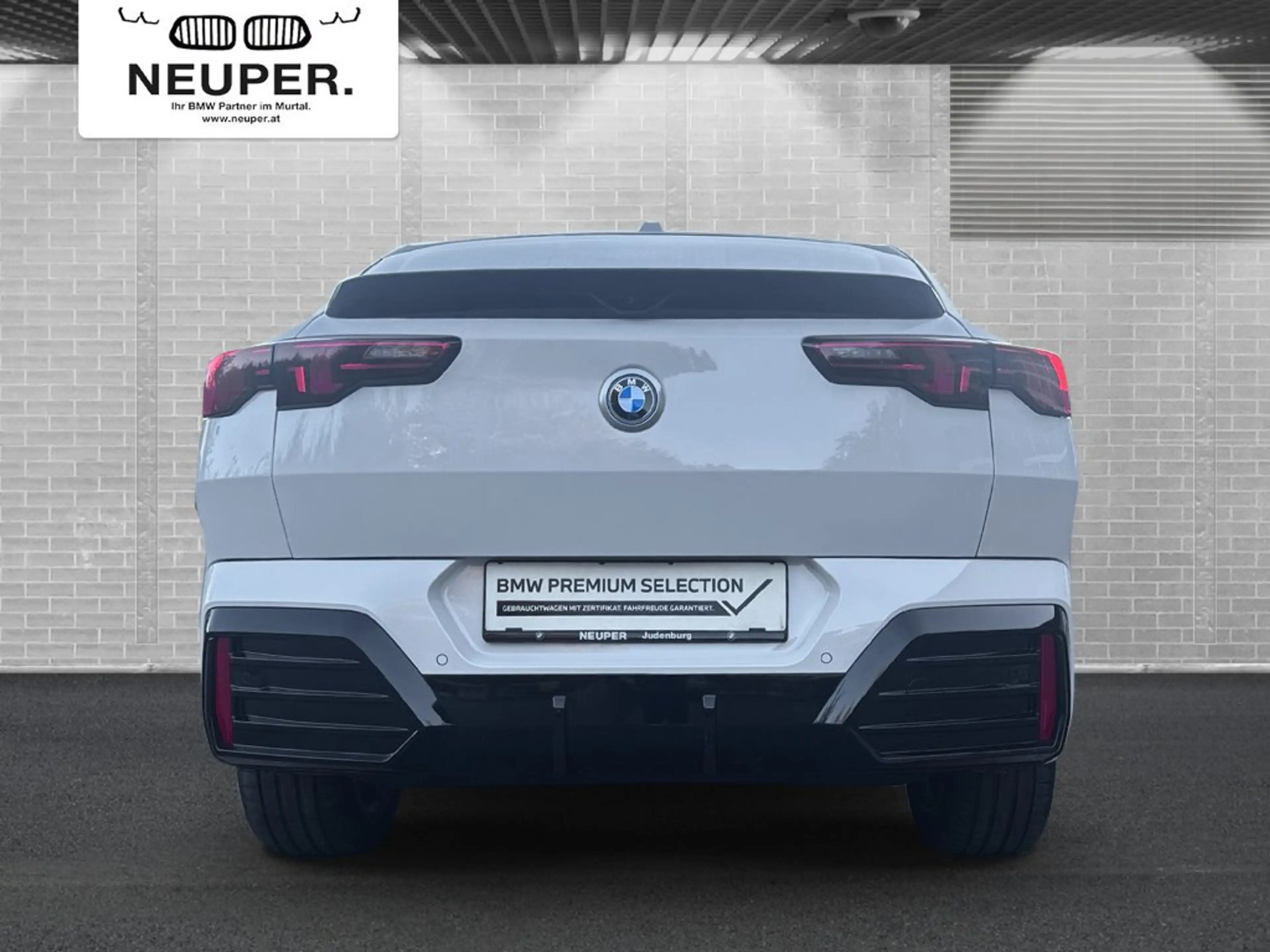 BMW iX2 eDrive20 — photo 5